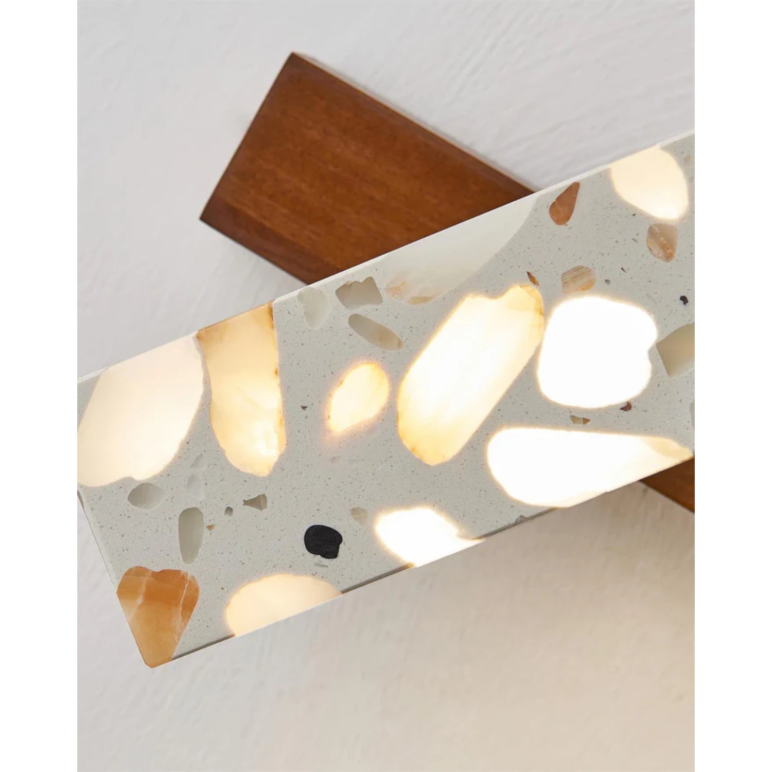 Olivesa Wall Light