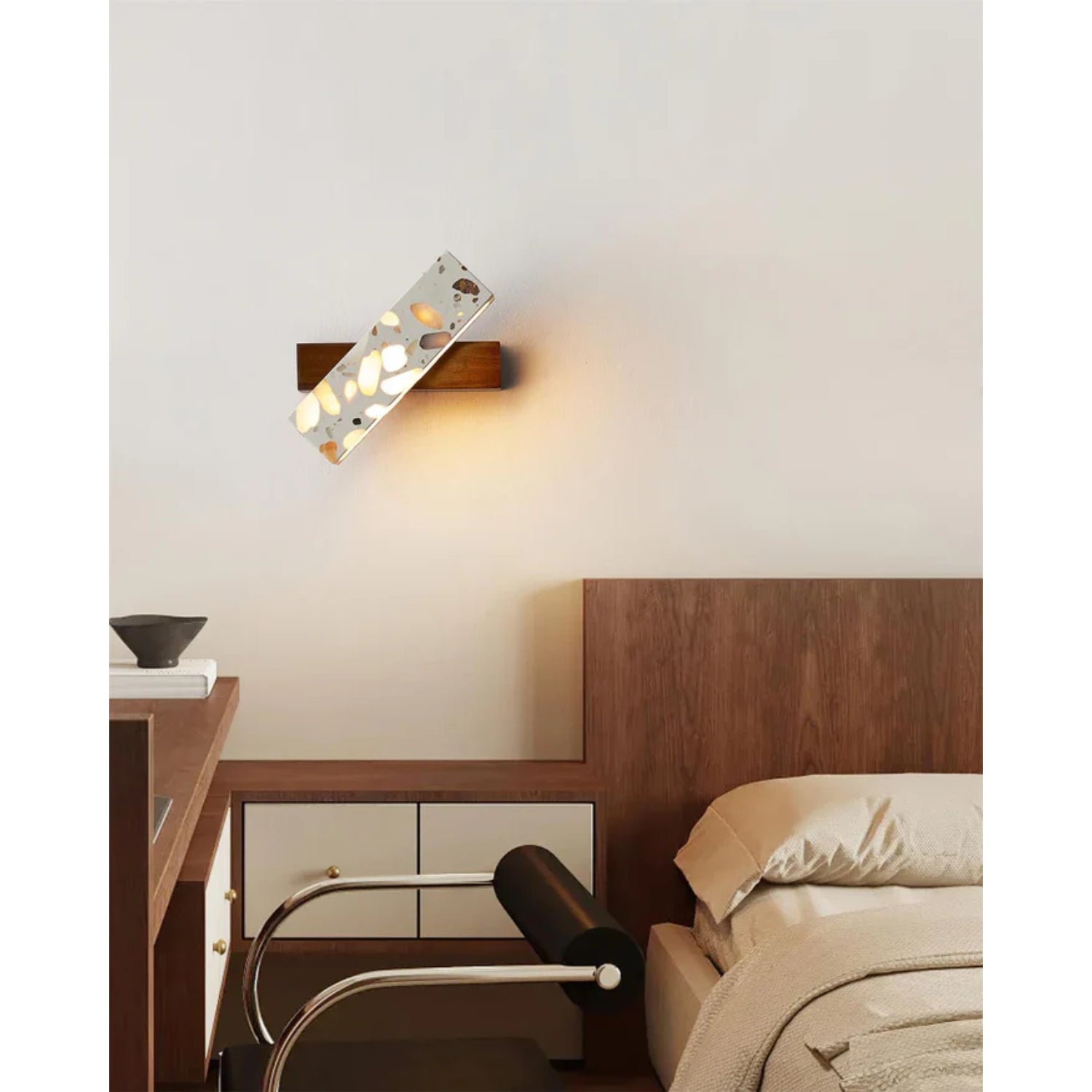 Olivesa Wall Light