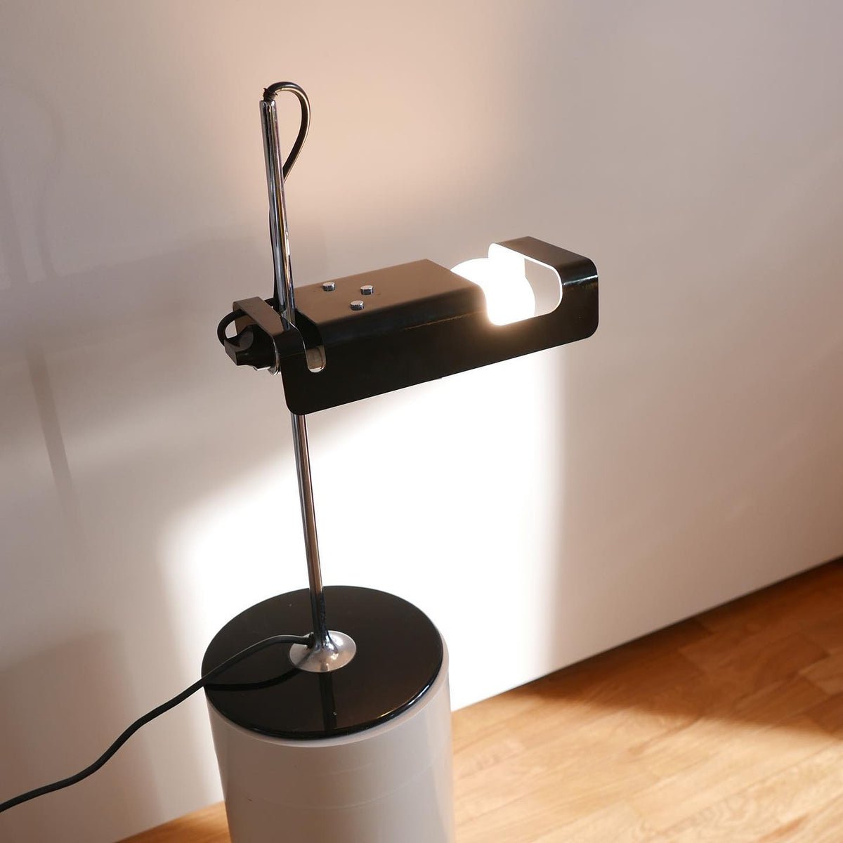 Sider Table Lamp