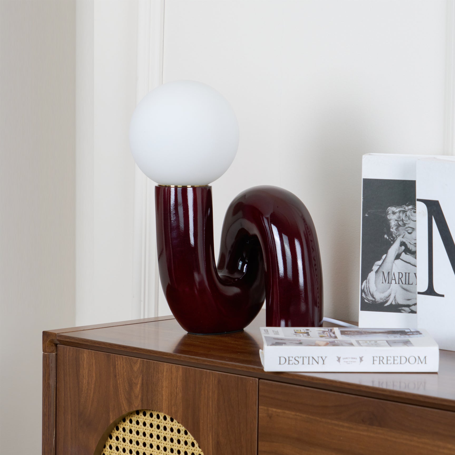 Ellfordia Spiral Table Lamp
