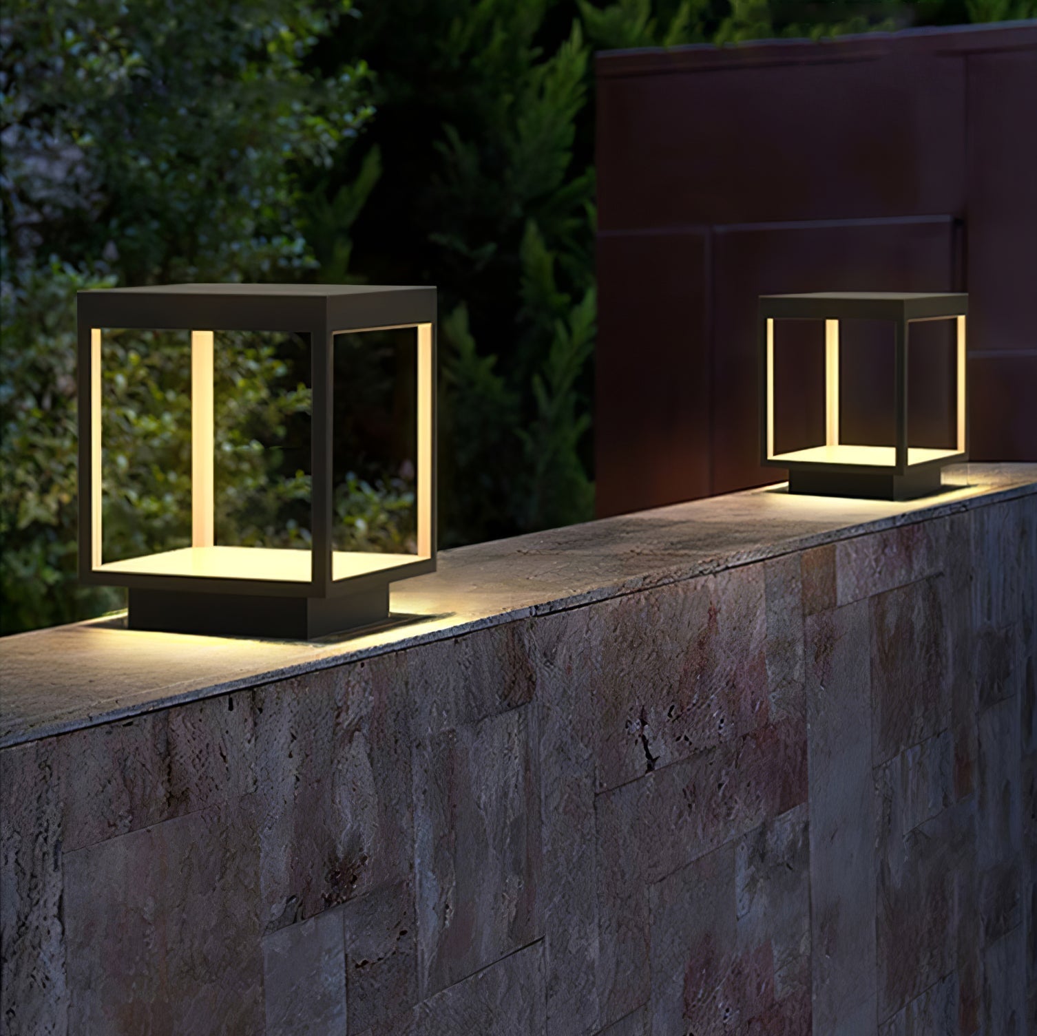 Sylonar Outdoor Light