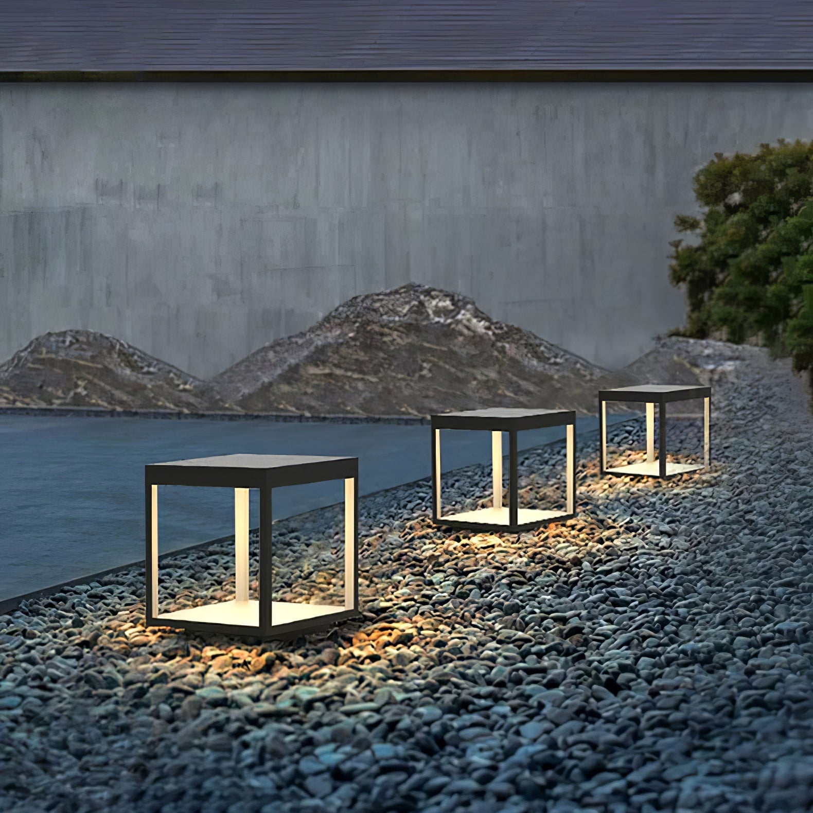 Sylonar Outdoor Light