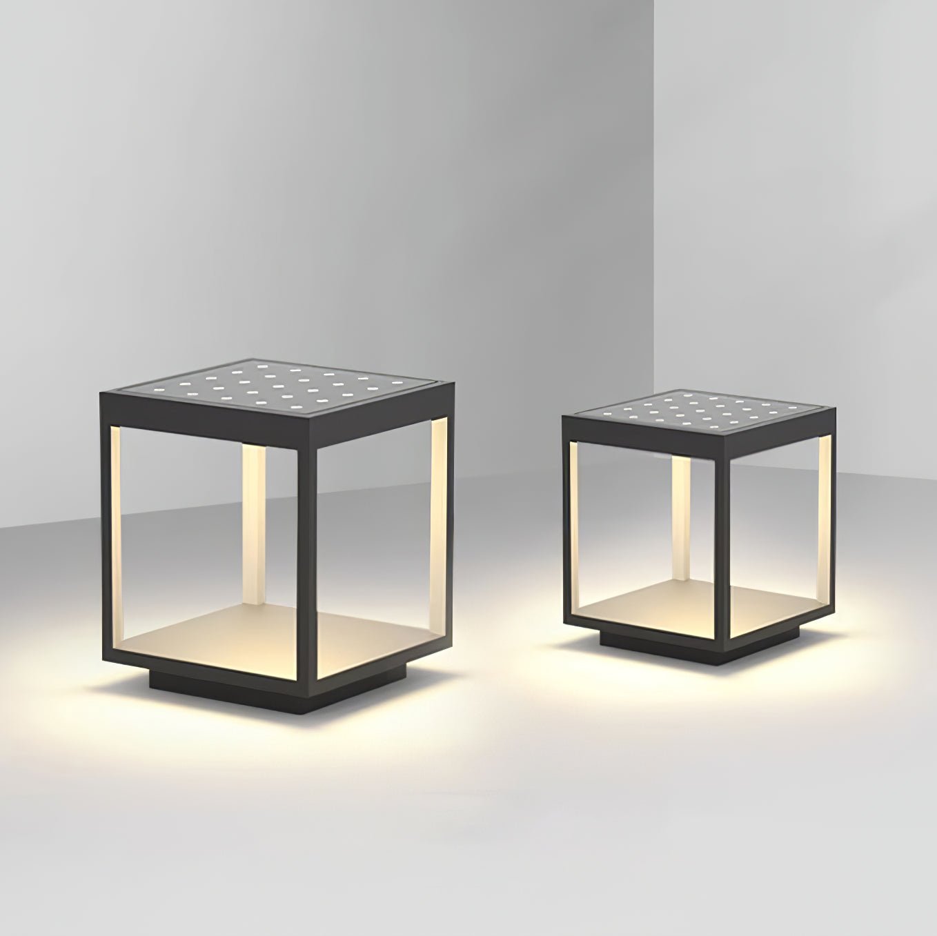 Sylonar Outdoor Light