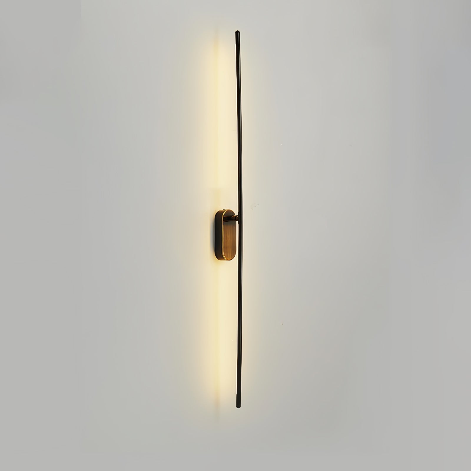 Elmoze Wall Light