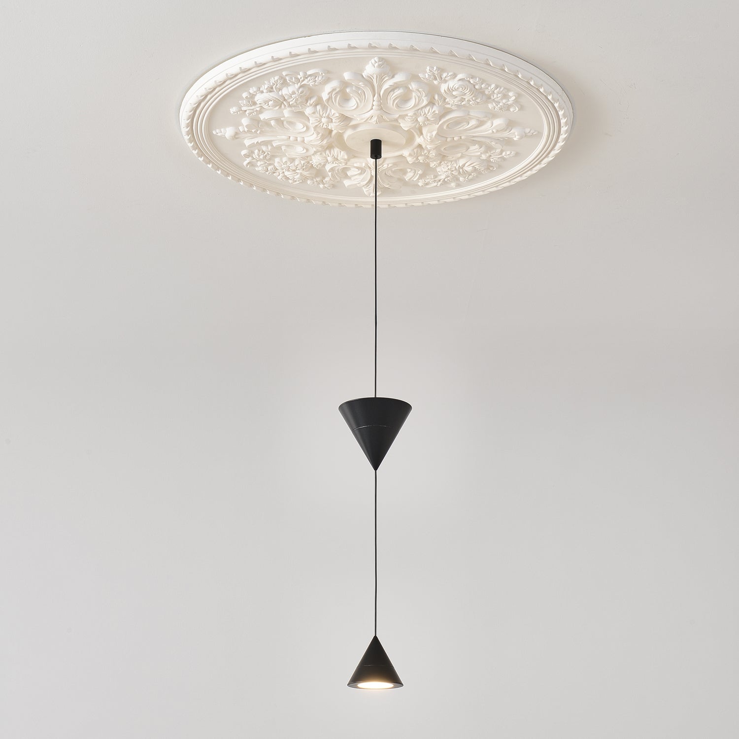 Setalune Pendant Light