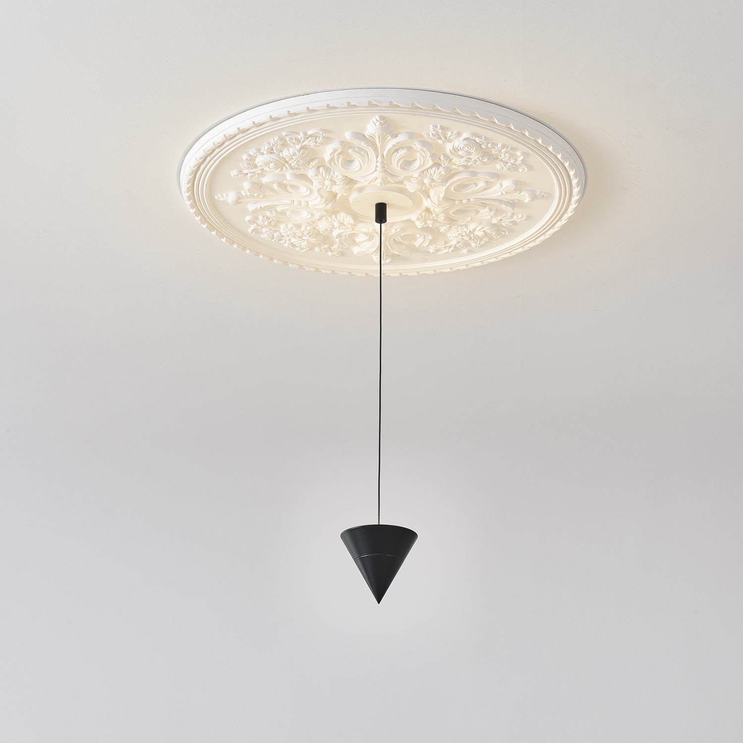 Setalune Pendant Light