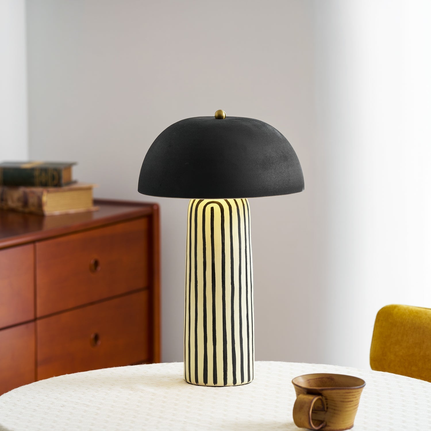 Strepa Table Lamp