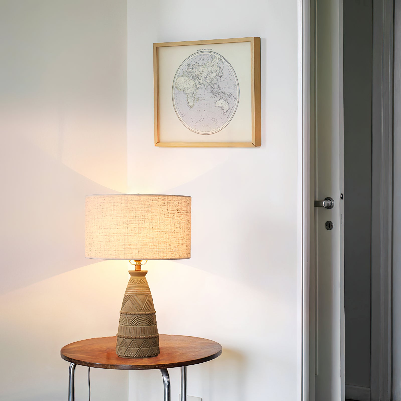 Silsan Table Lamp