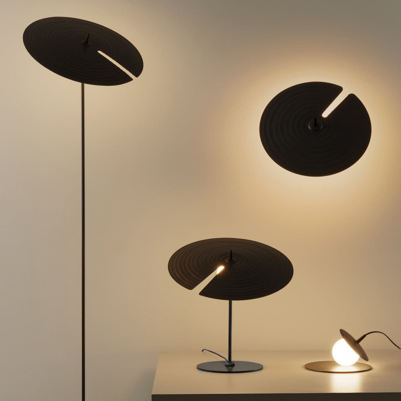 Mezon Floor Lamp