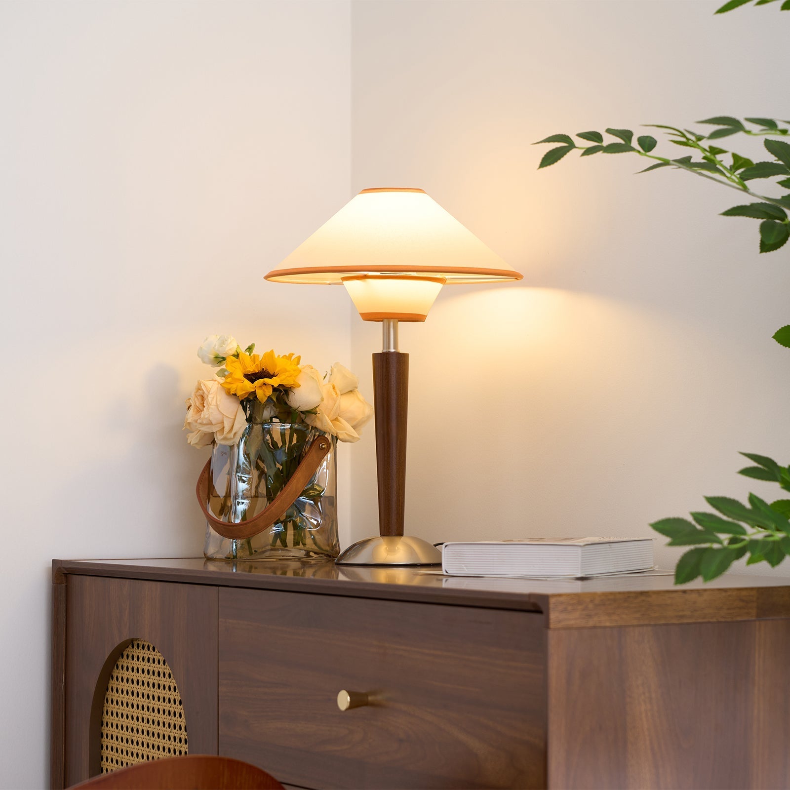 Nalira Table Lamp