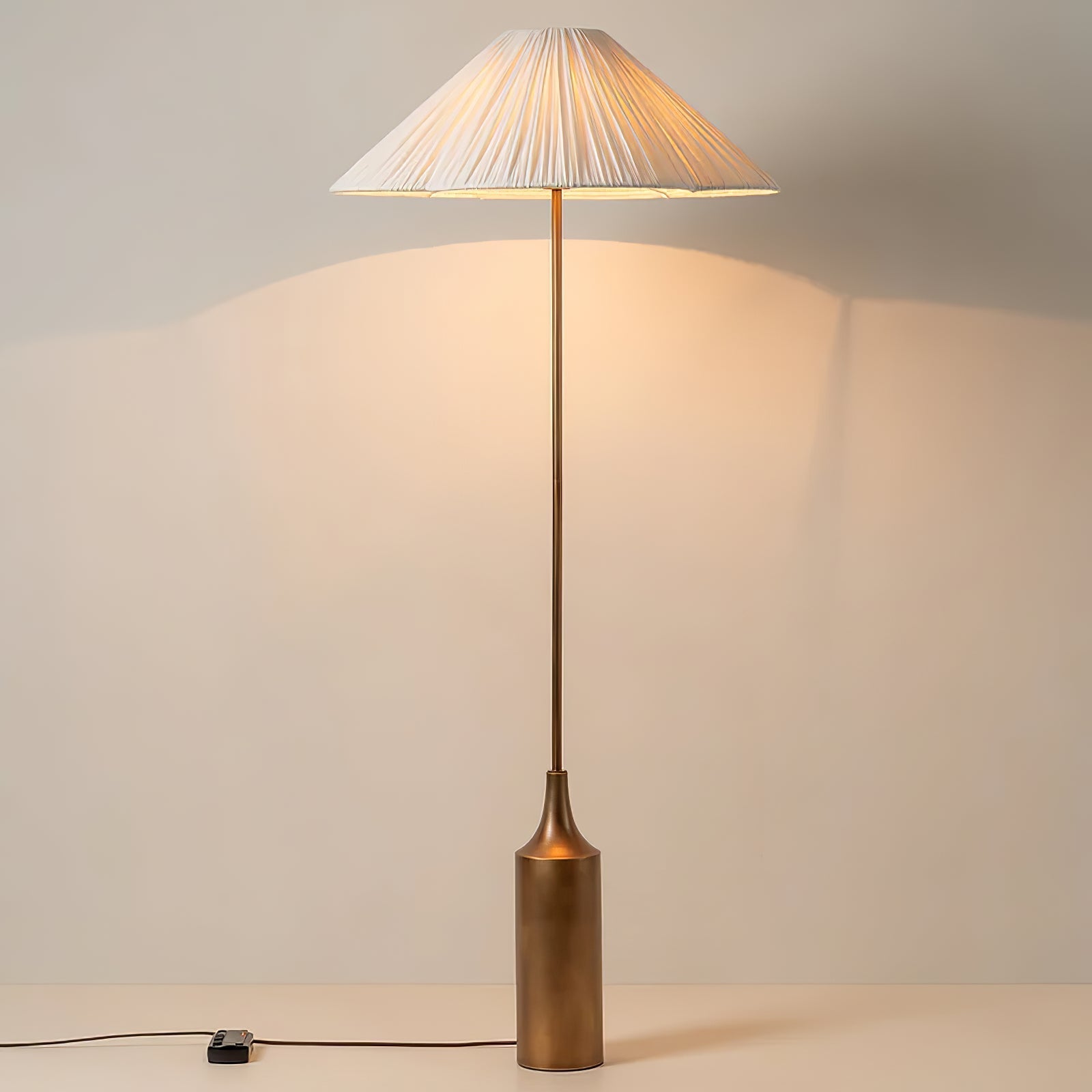 Tamisu Floor Lamp