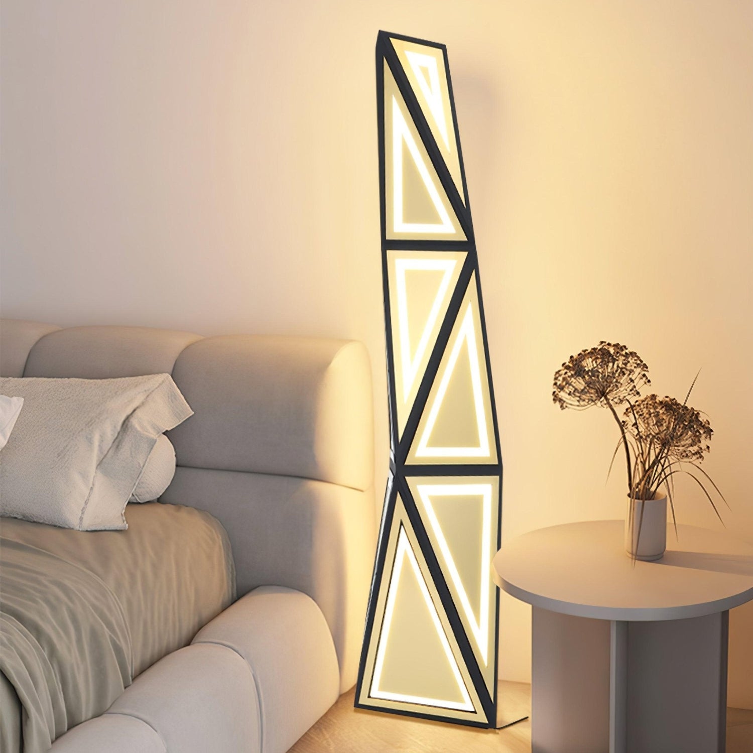 Sosenfis Floor Lamp