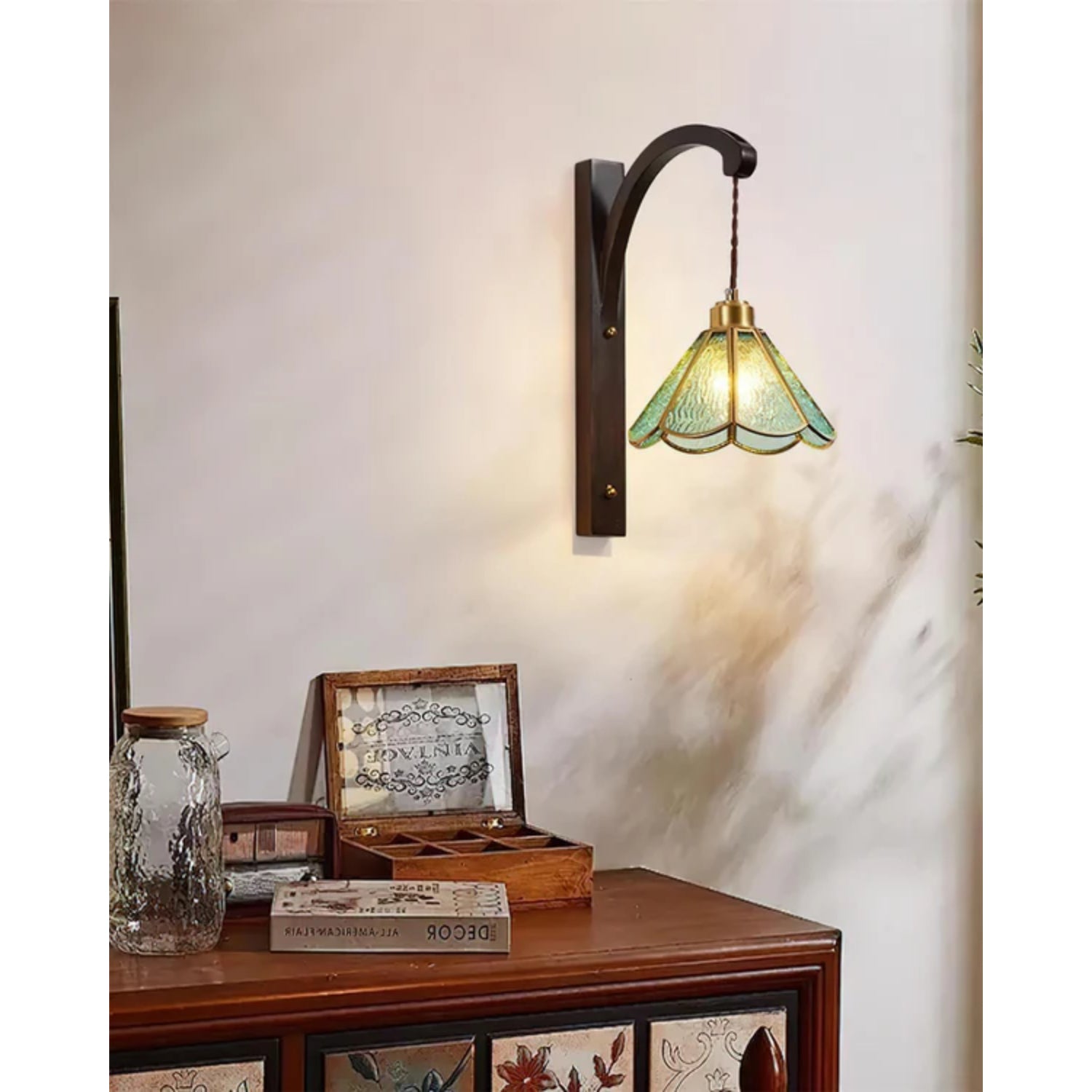 Tarevelle Wall Light