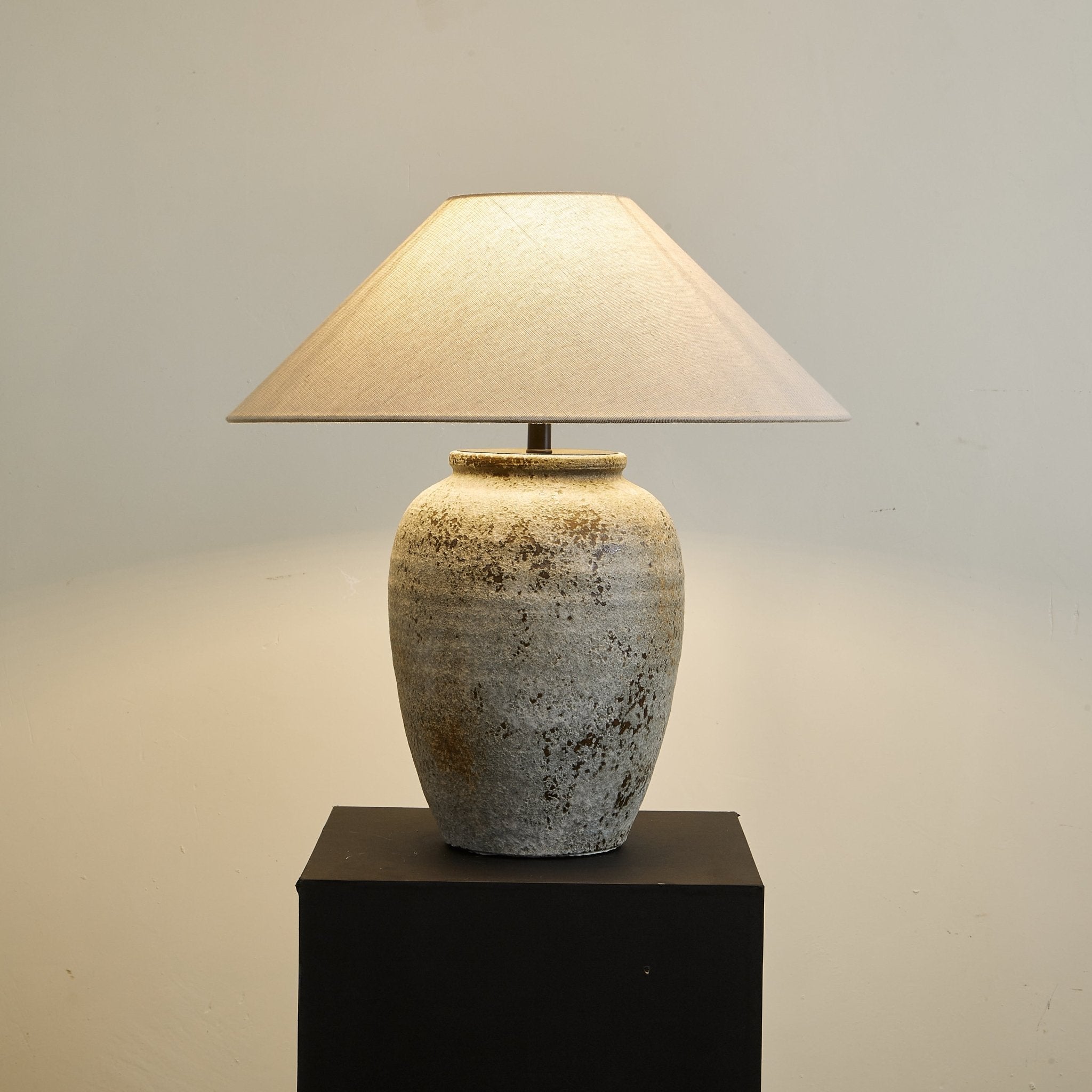 Tevinga Table Lamp