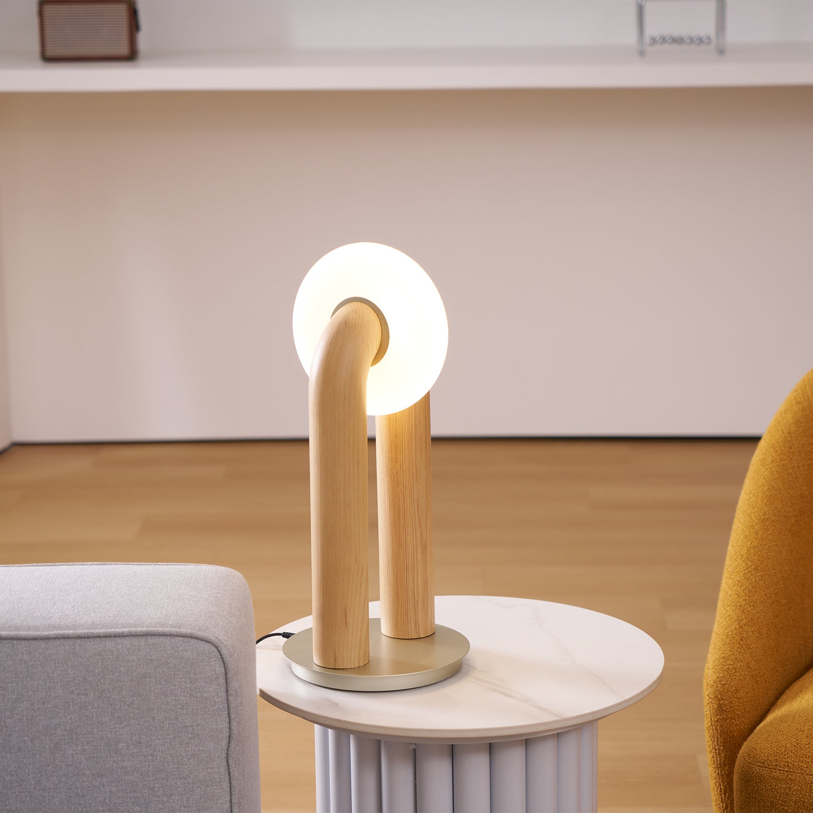 Disc Wooden Table Lamp