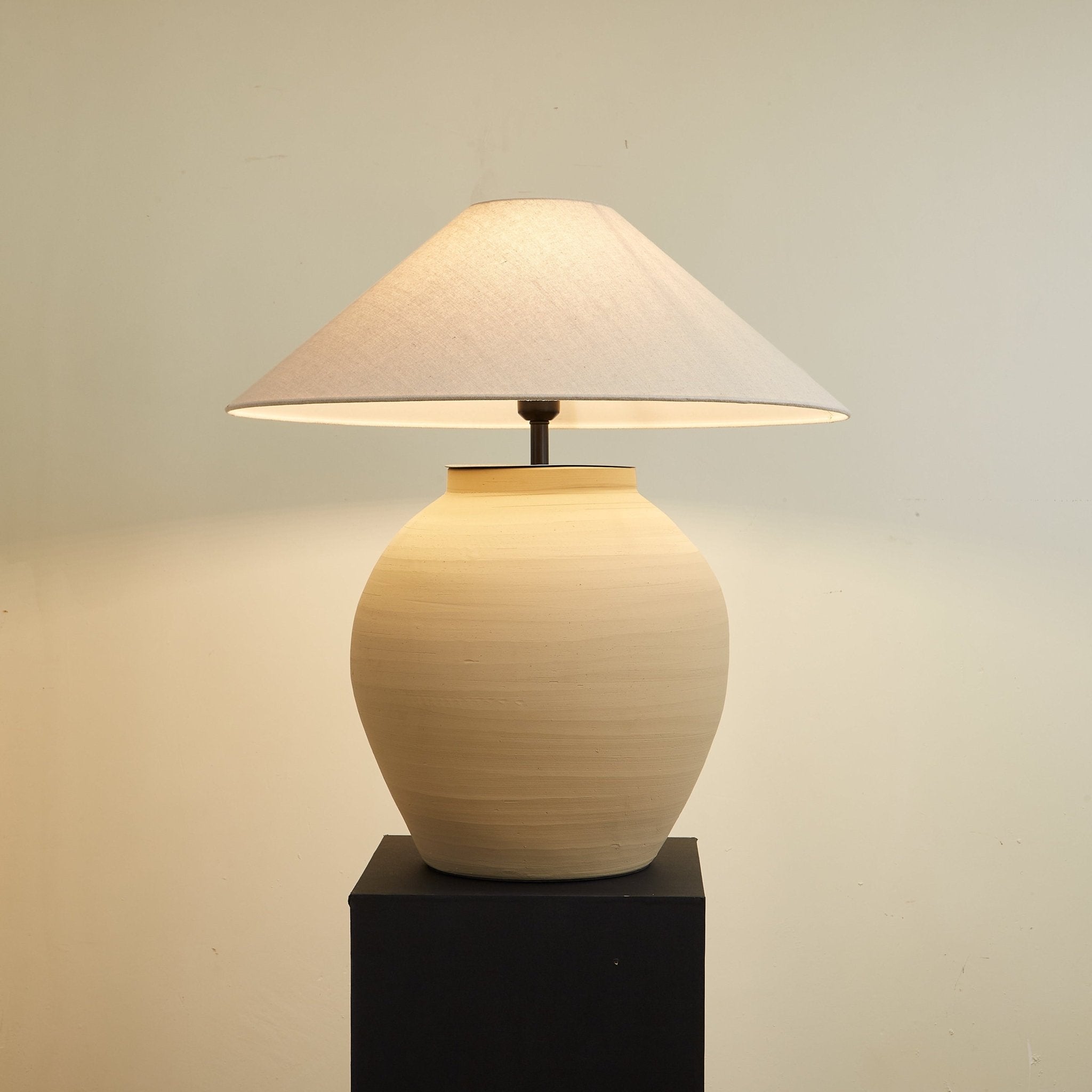 Melipso Table Lamp
