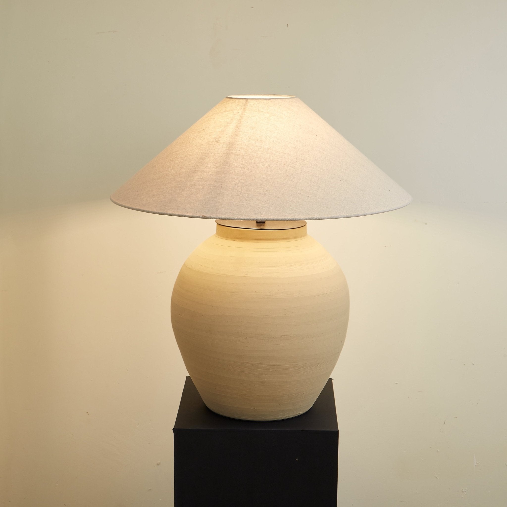 Melipso Table Lamp