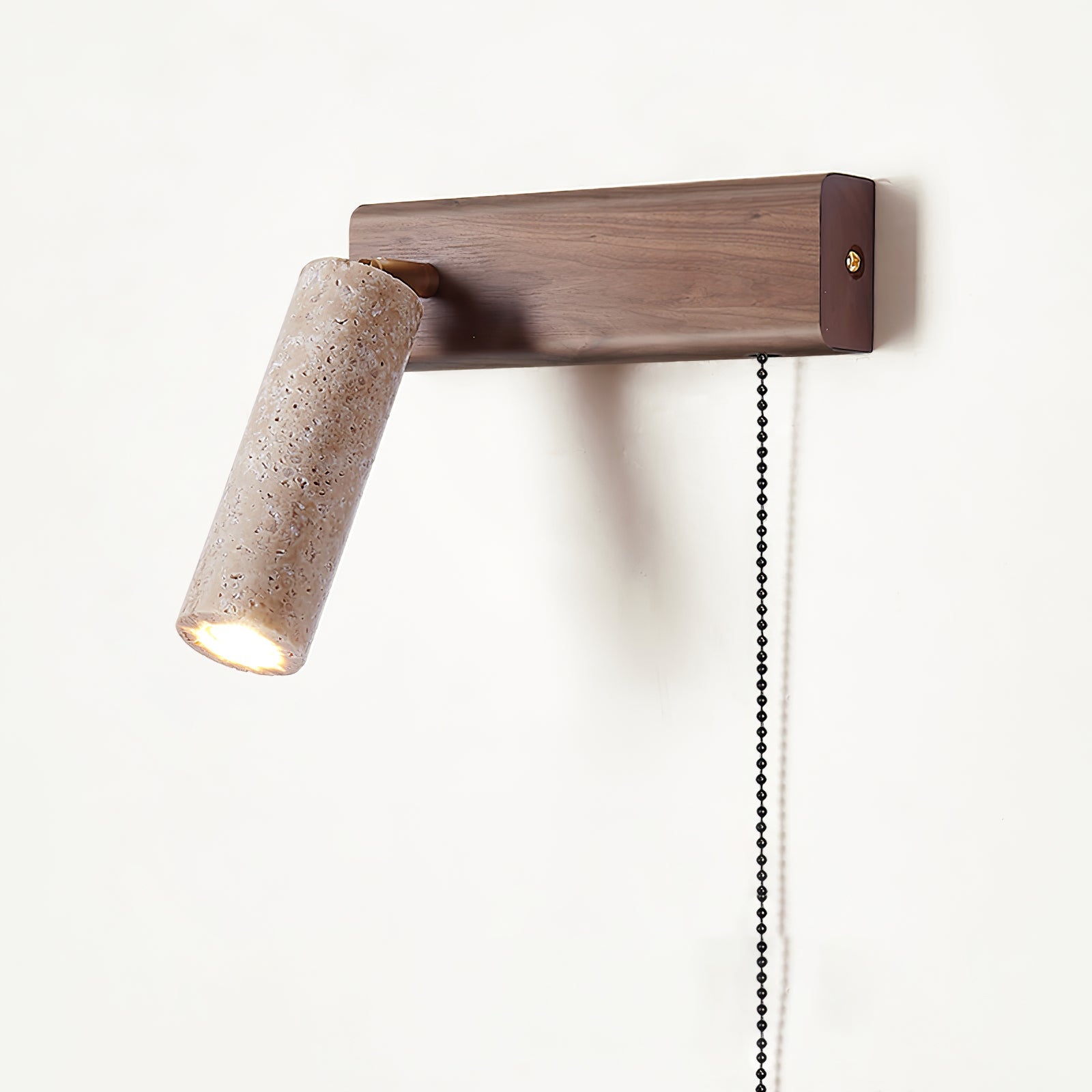 Bemaes Wall Light