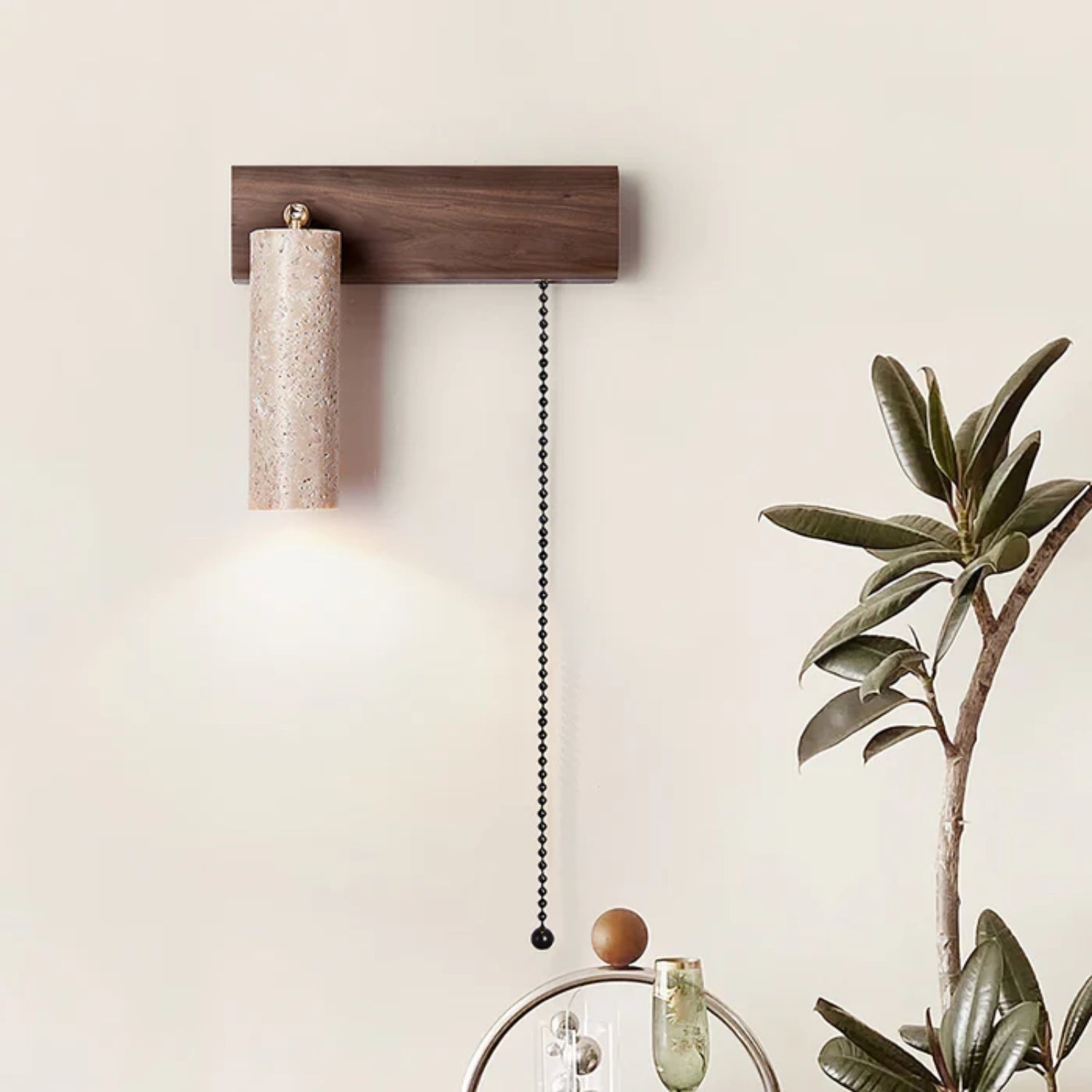 Bemaes Wall Light