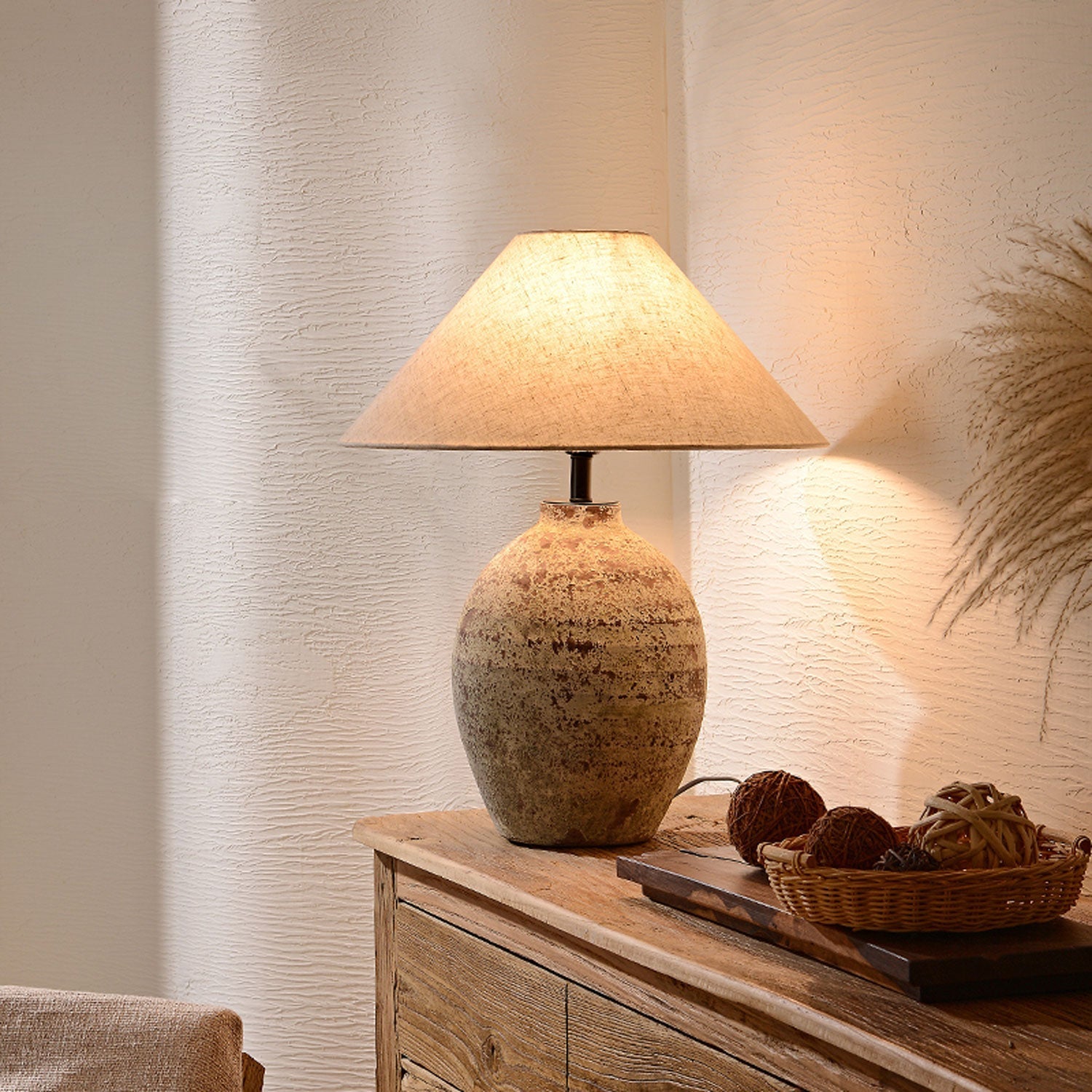 Rusiten Table Lamp
