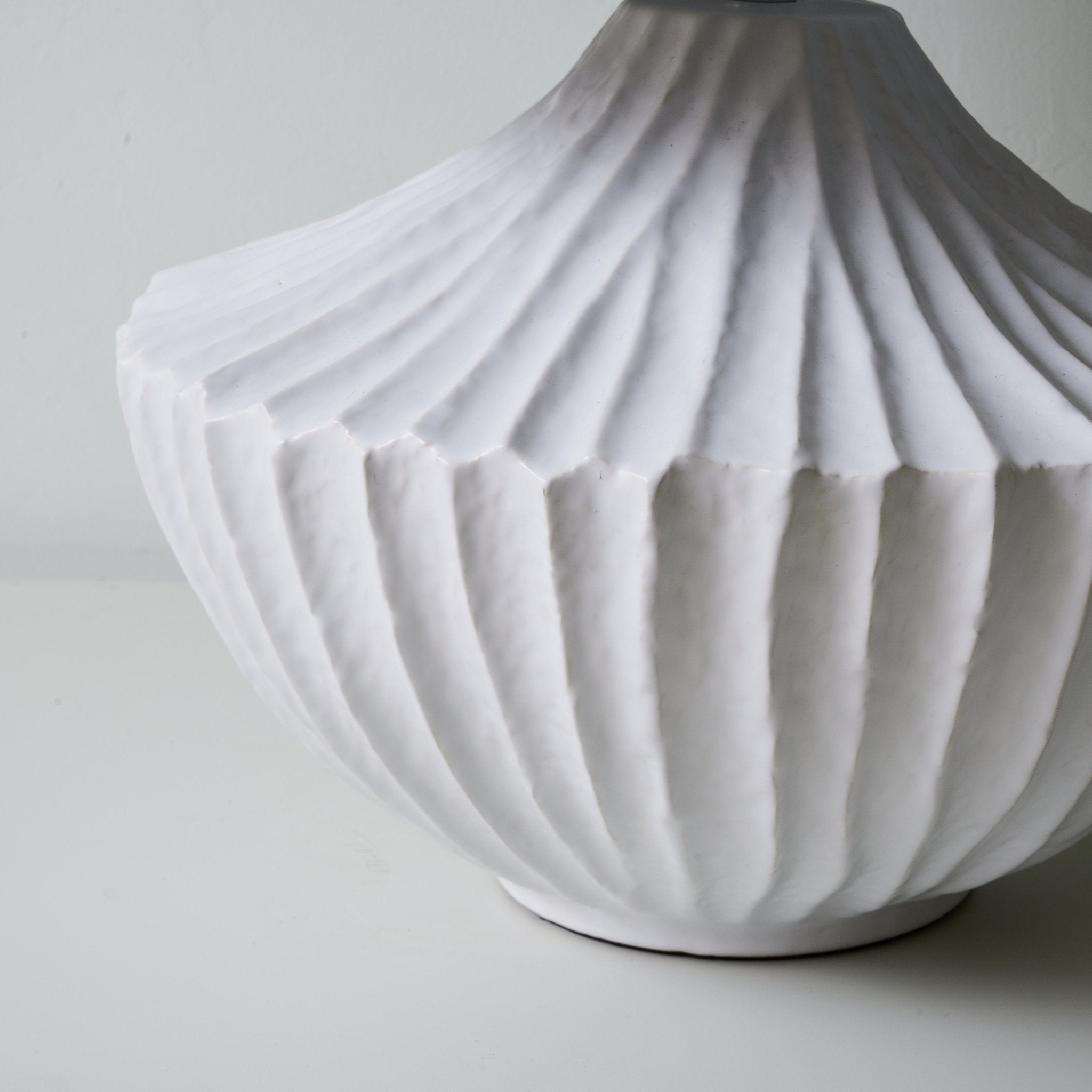 Teshom Table Lamp