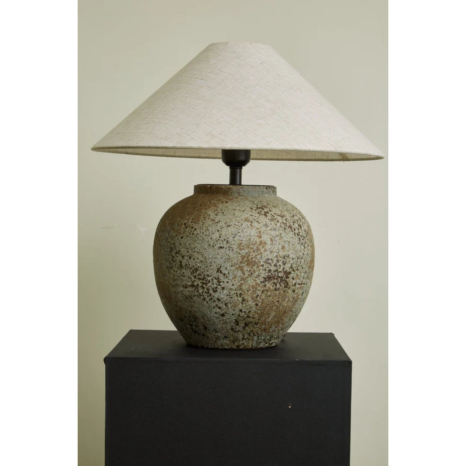 Vesomel Table Lamp