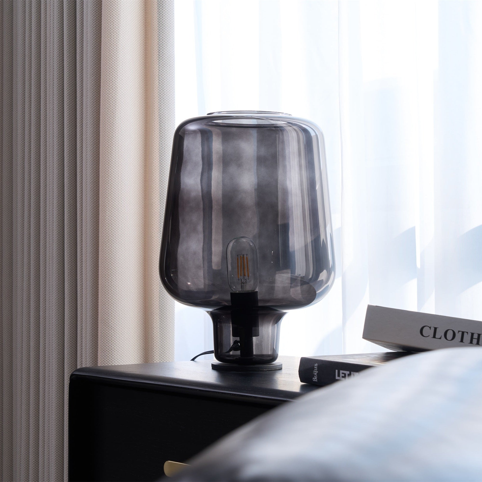 Nalira Table Lamp (2)