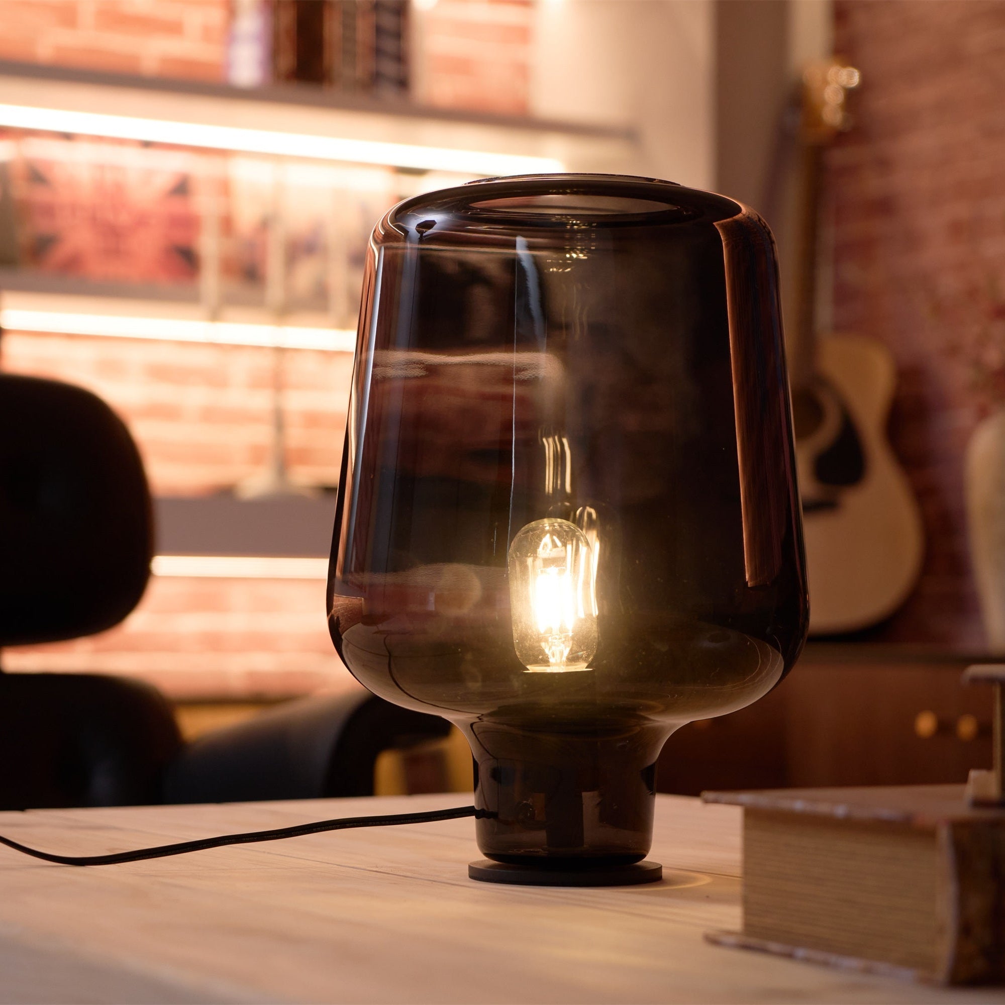 Nalira Table Lamp (2)