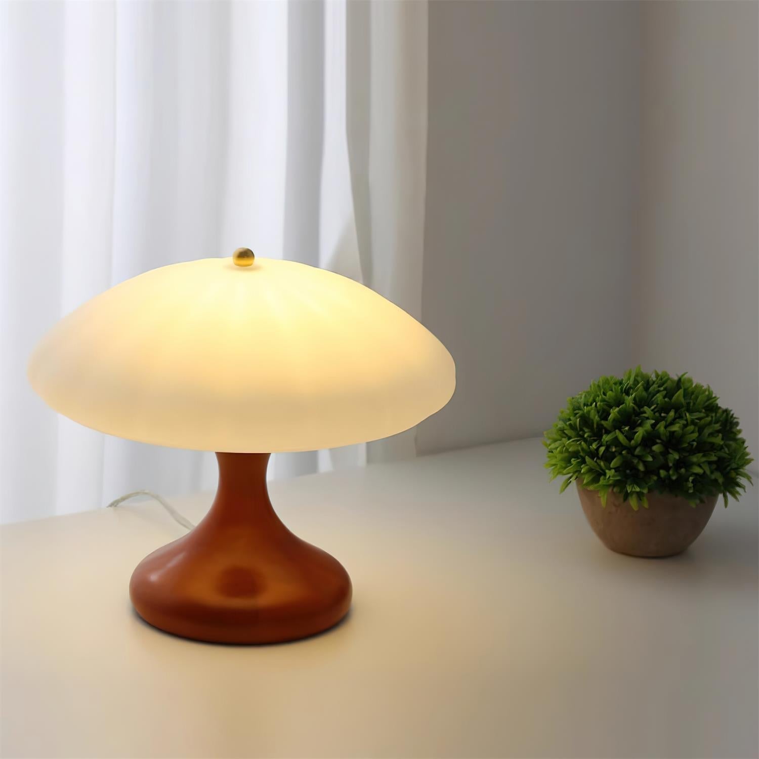 Thaleza Table Lamp