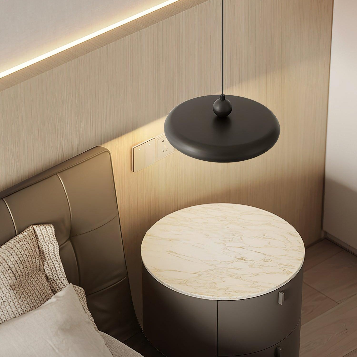 Doza Disc Pendant Light
