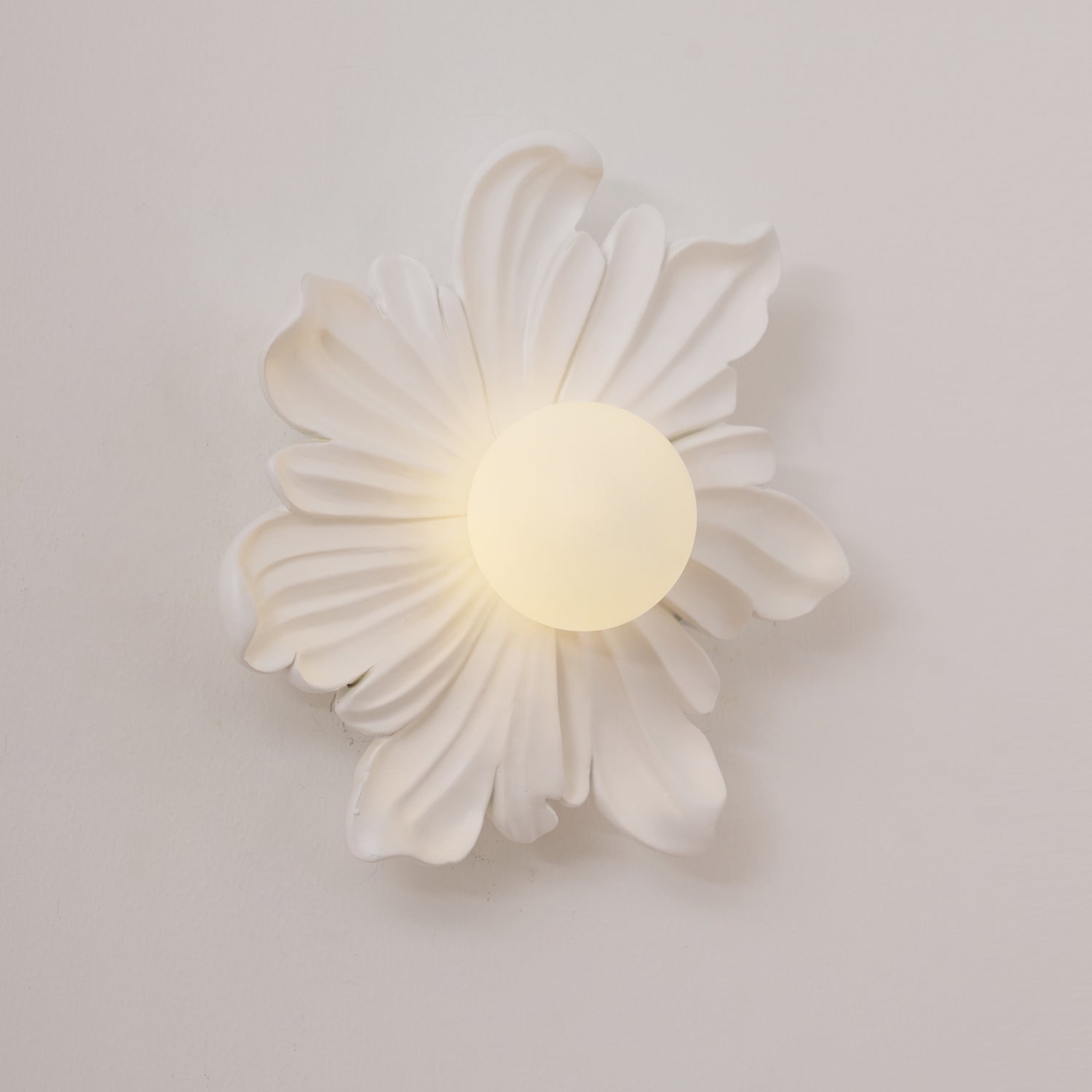 Guzzon Flower Wall Light