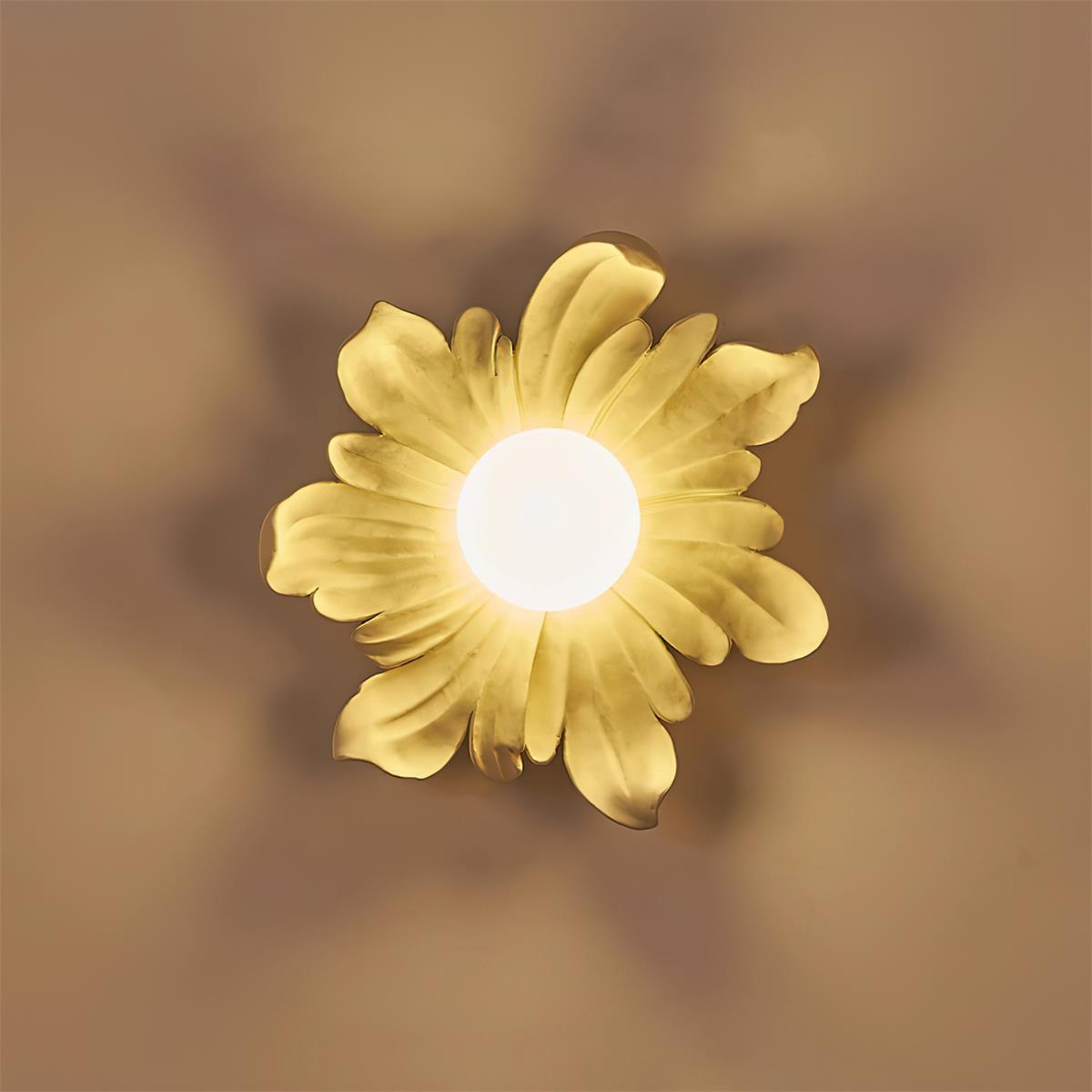 Guzzon Flower Wall Light