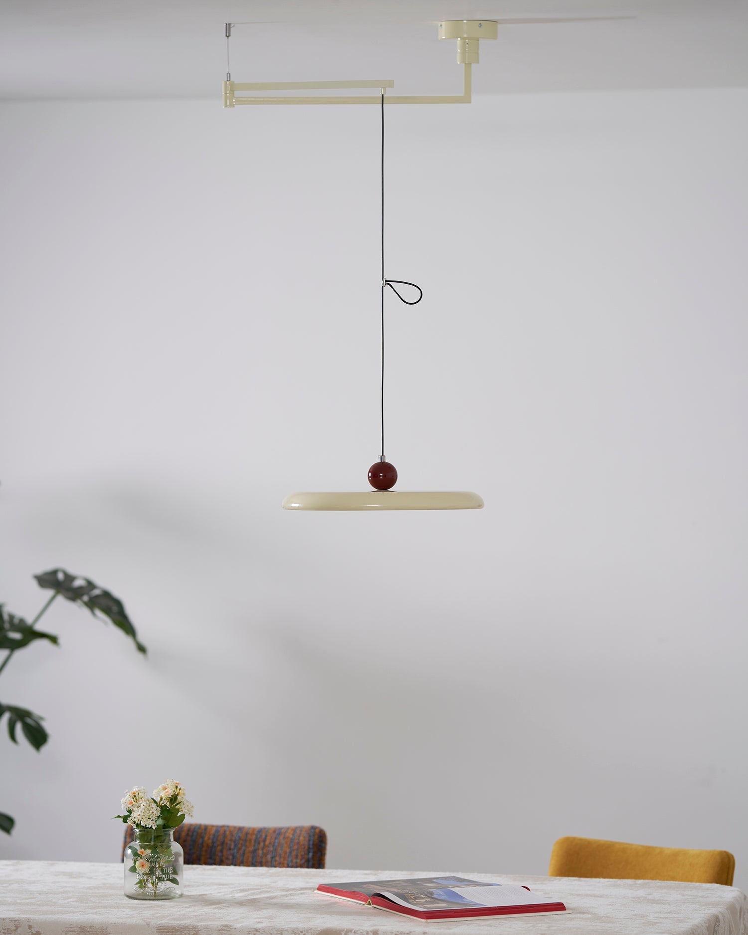 Oakalas Pendant Light