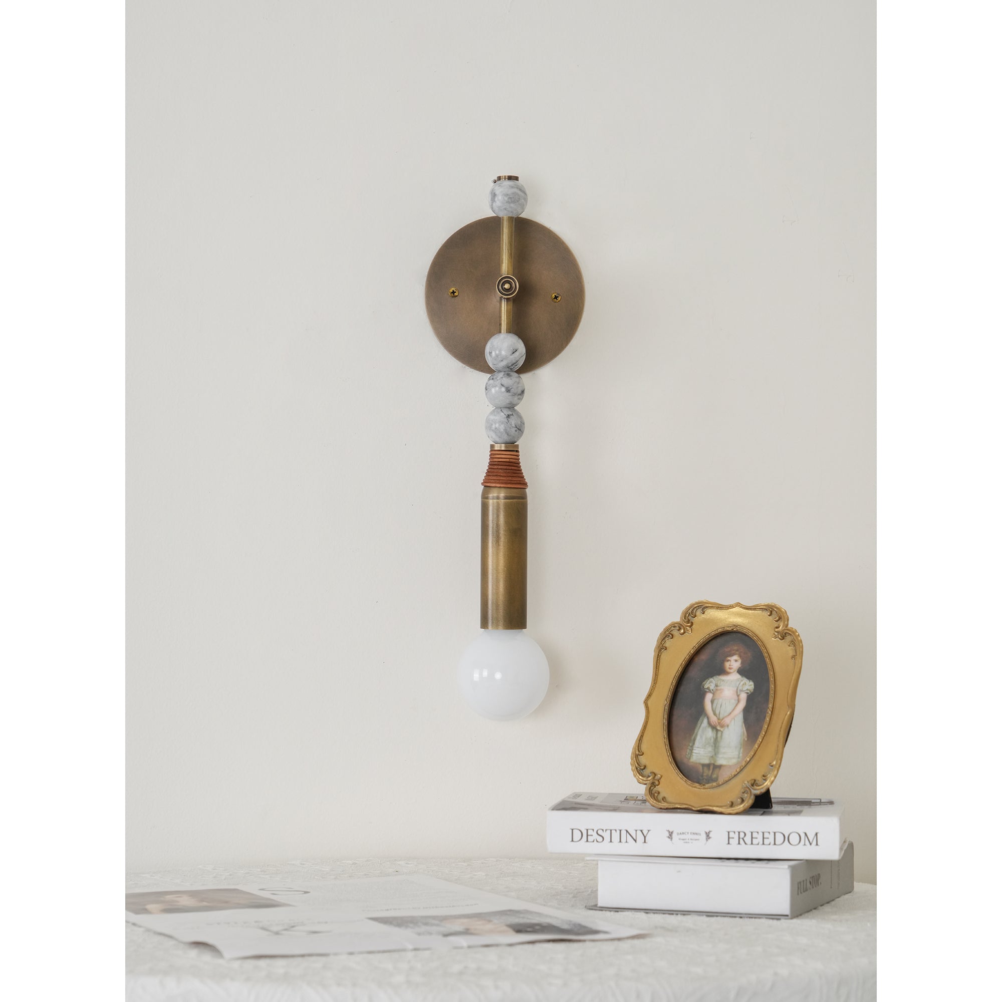 Yaror Wall Light