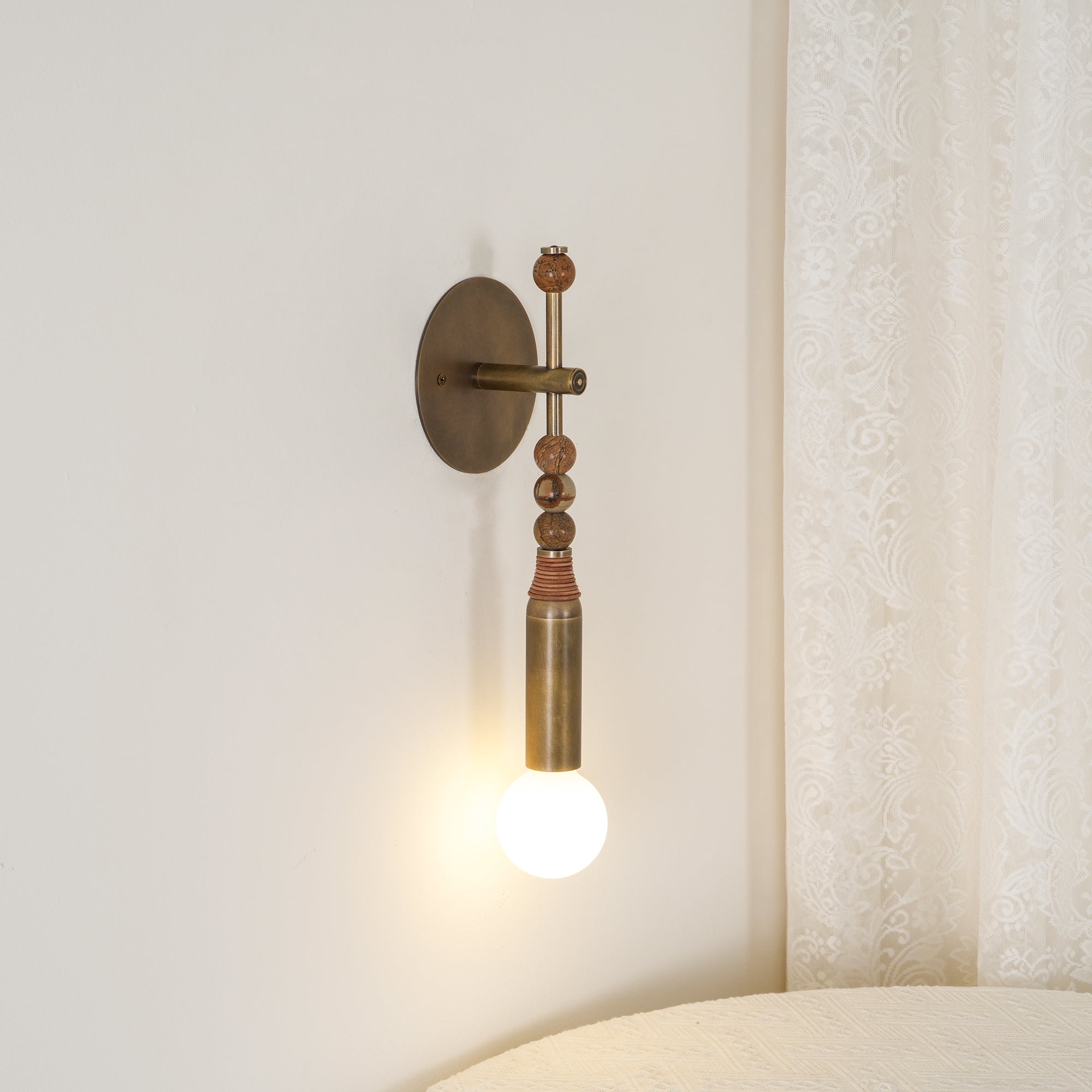 Yaror Wall Light