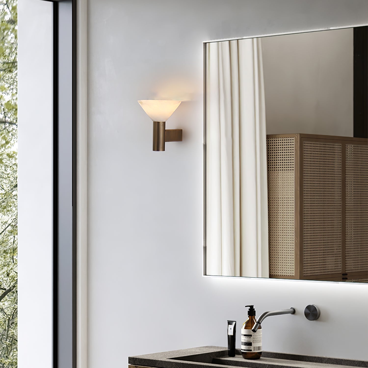 Atello Alabaster Wall Light