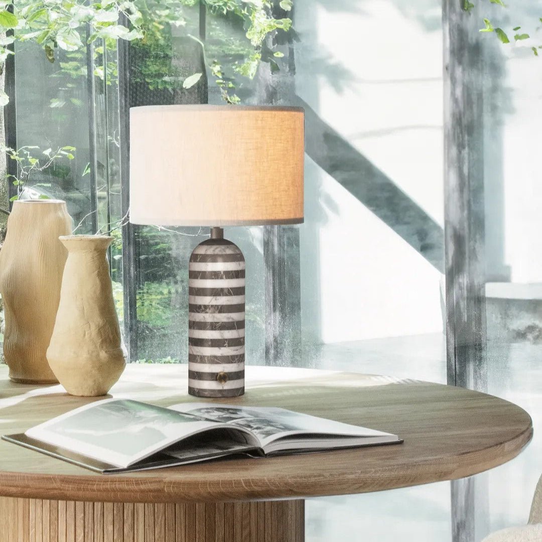 Sivelo Table Lamp