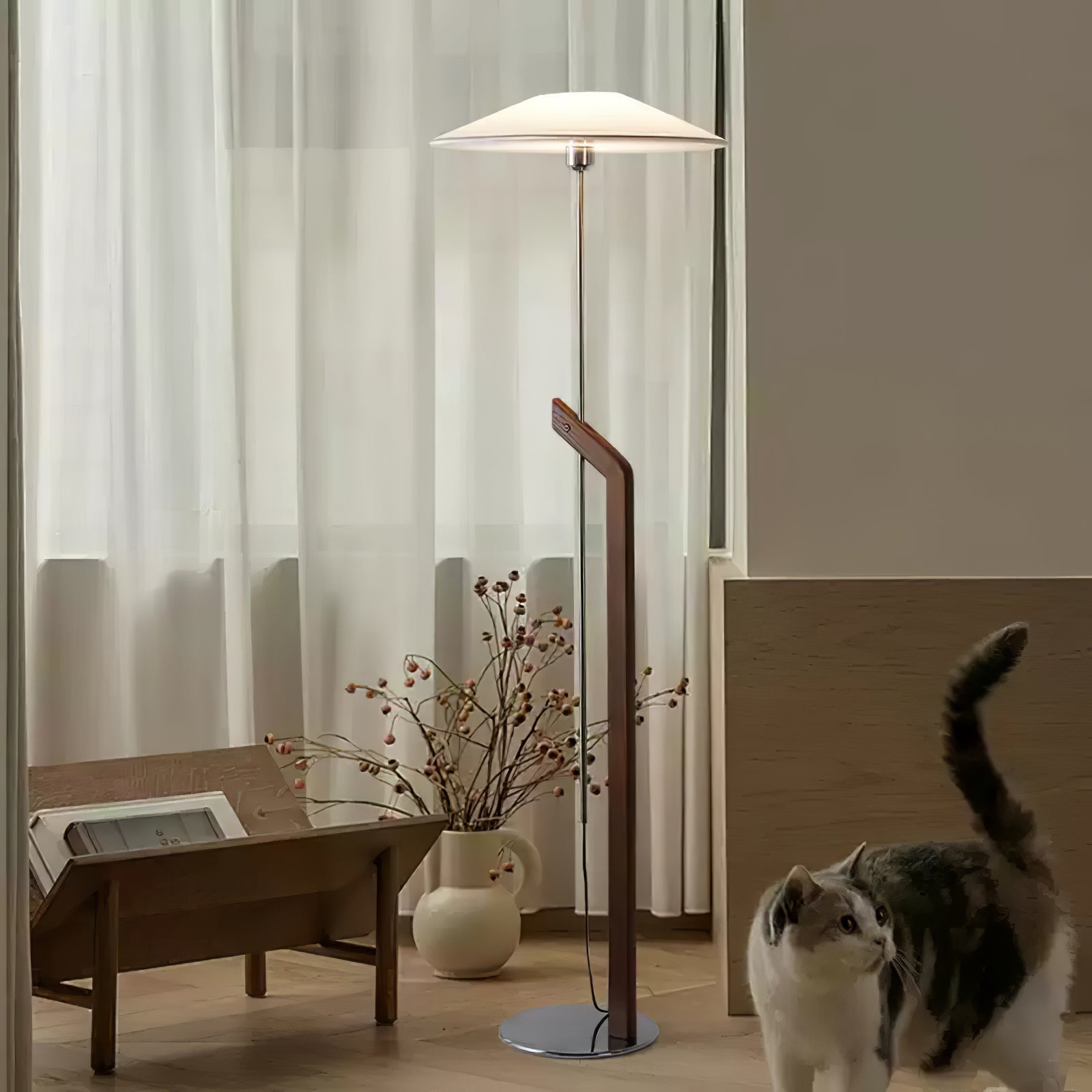Oazera Floor Lamp