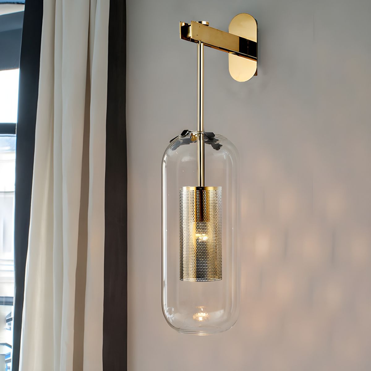 Yovano Wall Light