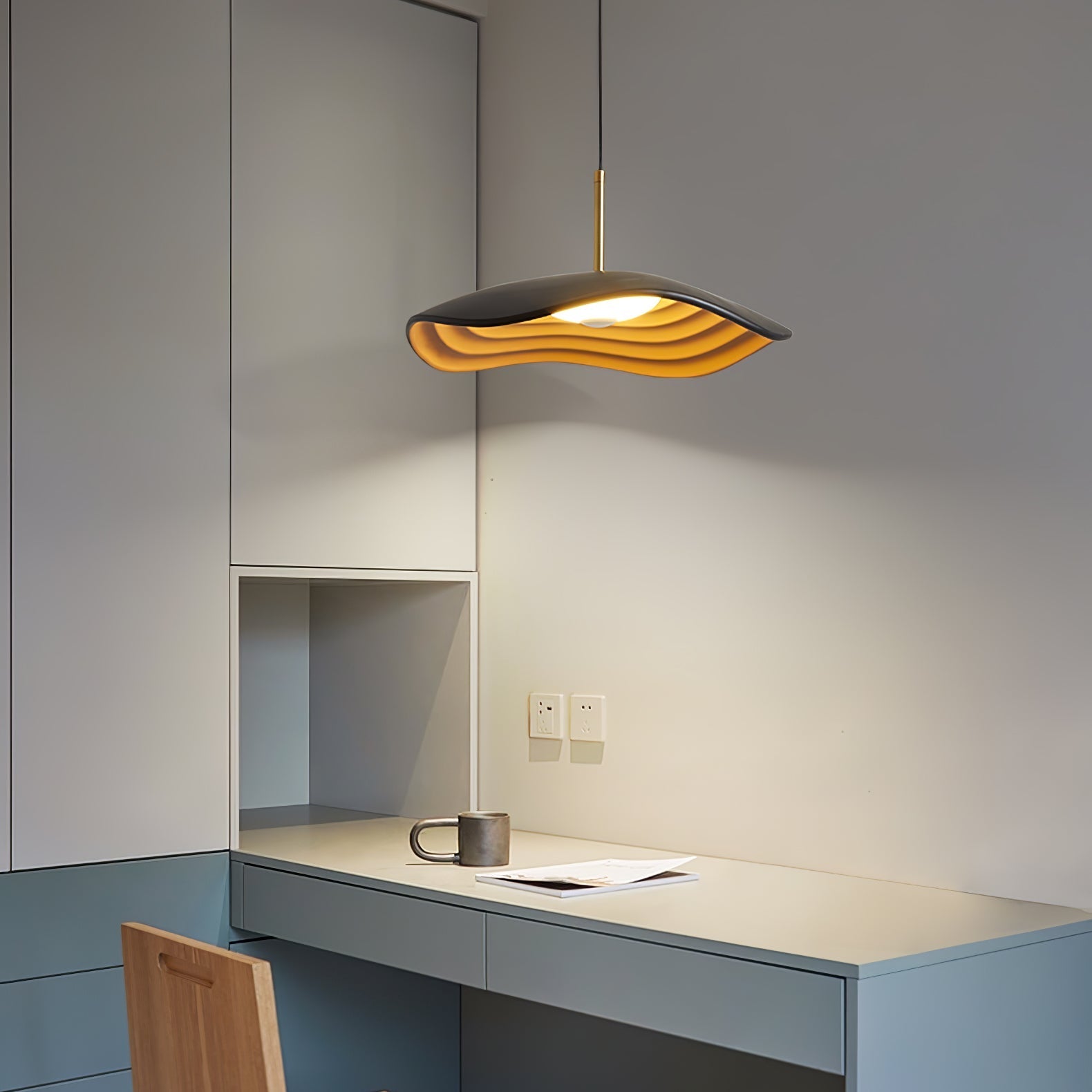 Londuro Arc Pendant Light