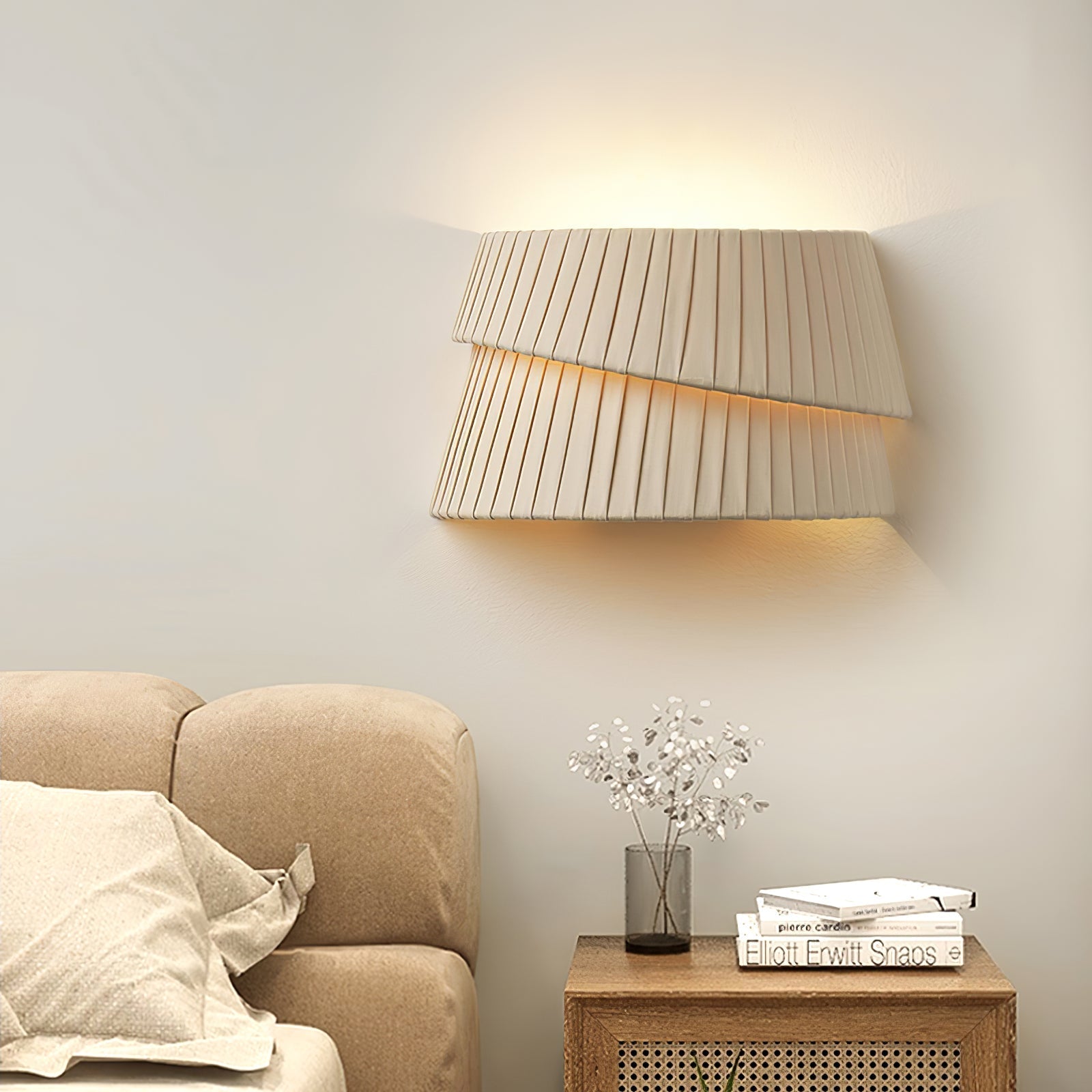 Melo Twist Japandi Wall Light