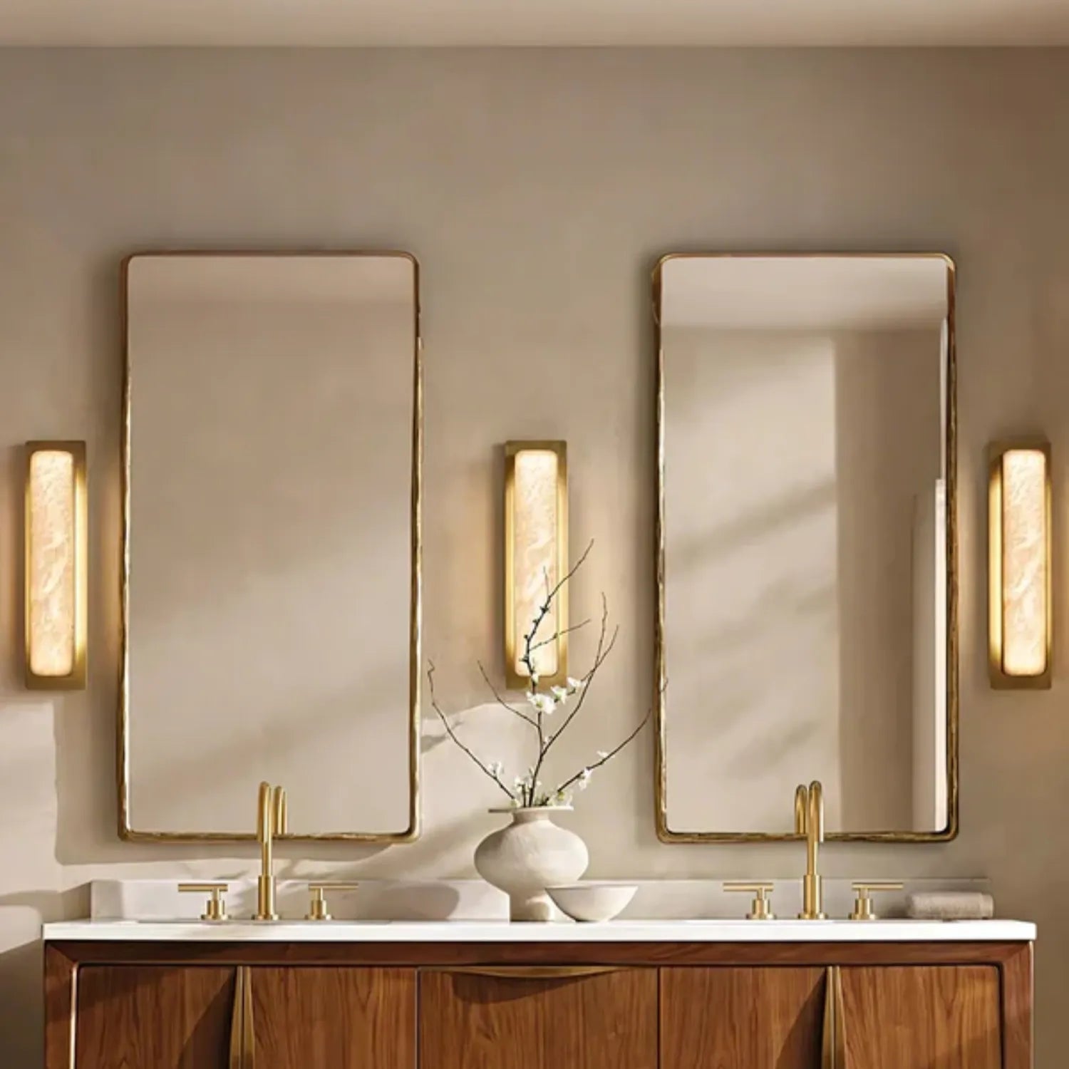 Joades Wall Light