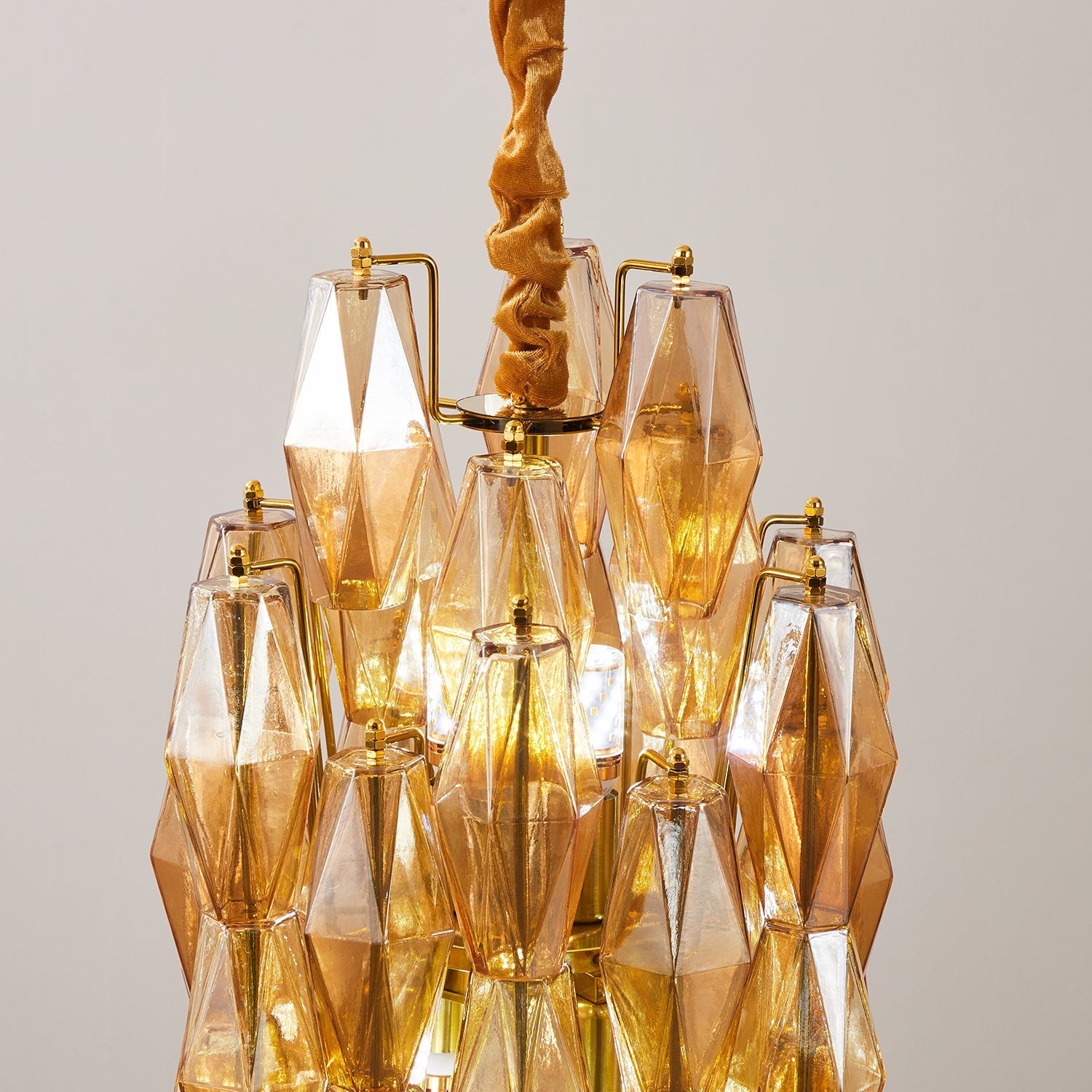 Venemico Pendant Light