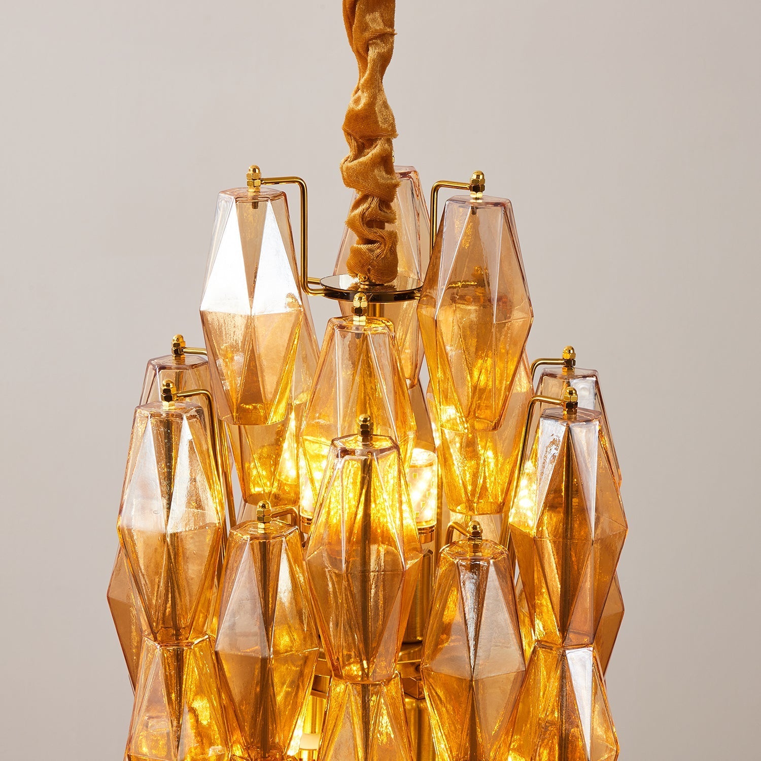 Venemico Pendant Light