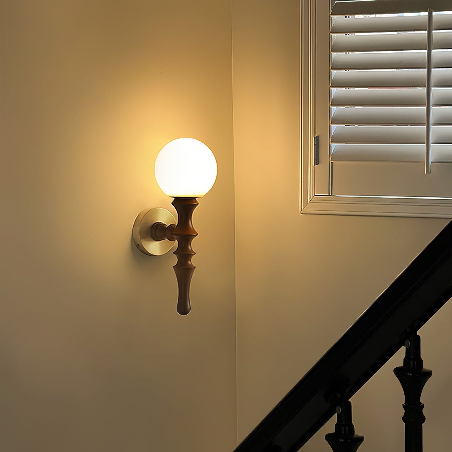 Mefero Wall Light