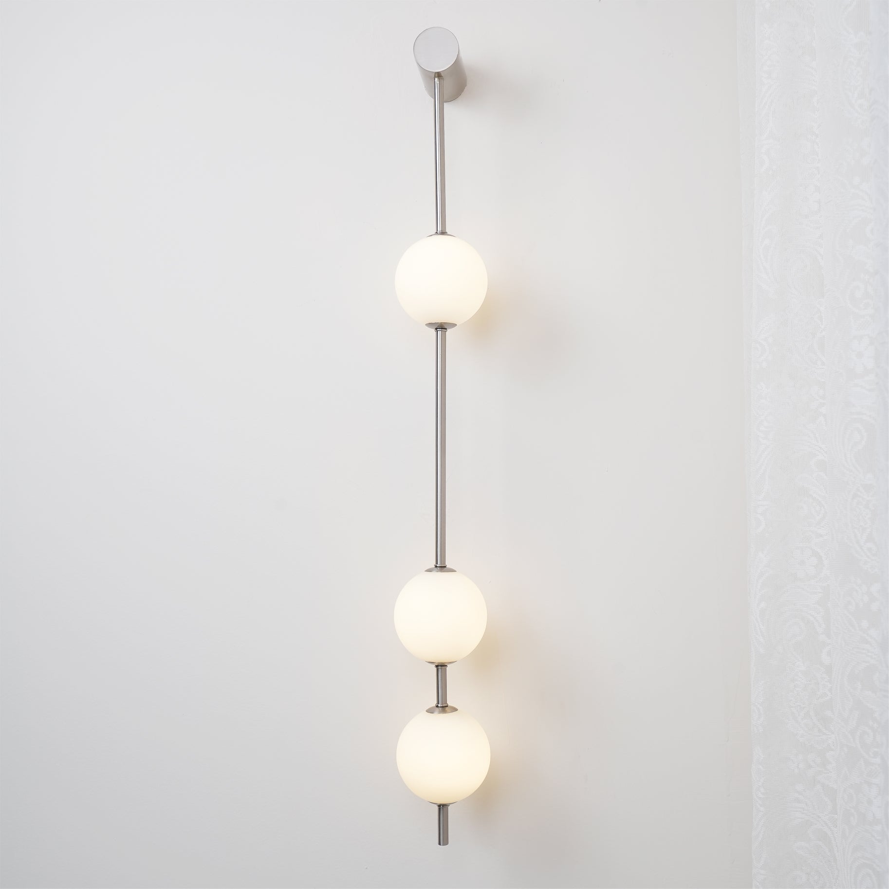 Linowell Globe Wall Light