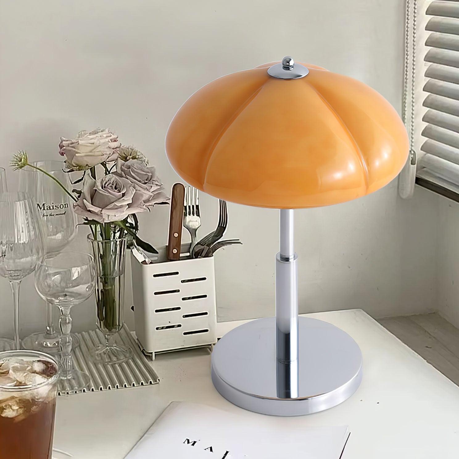 Pilzin Table Lamp