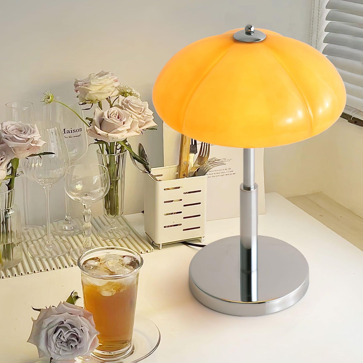 Pilzin Table Lamp