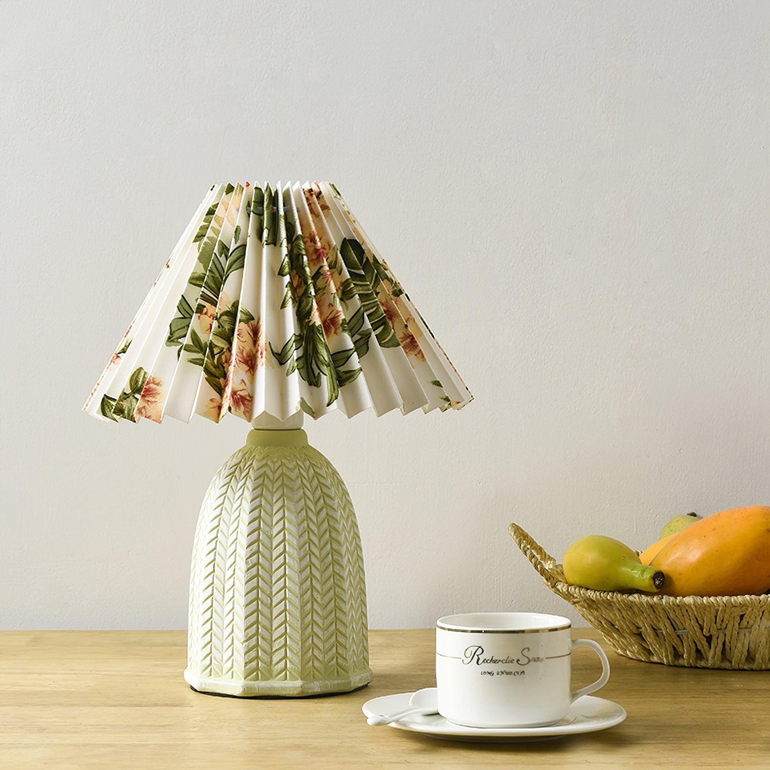 Wryzon Ceramic Table Lamp