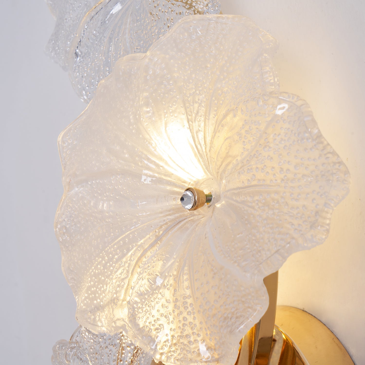 Virelza Flower Wall Light